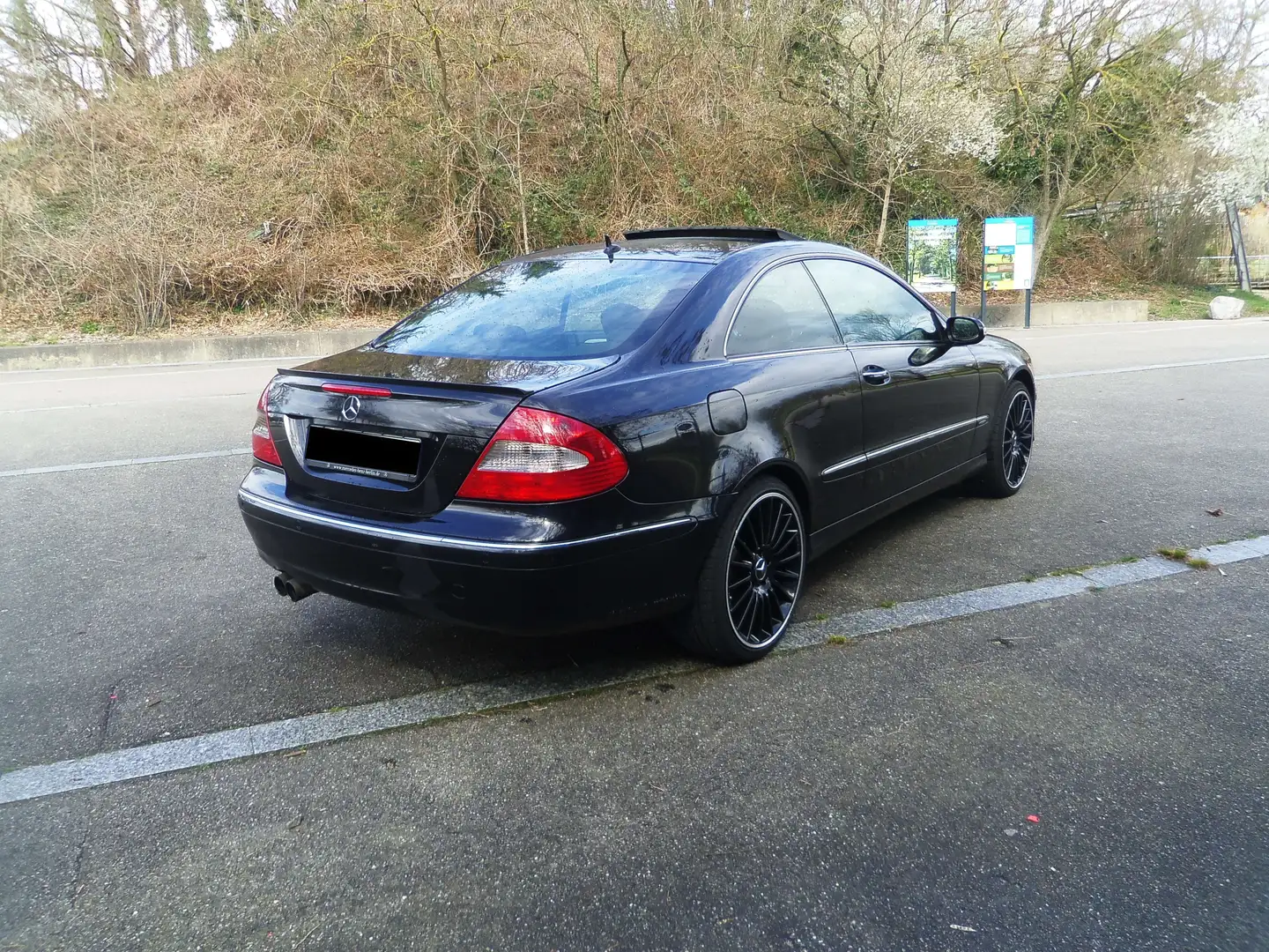 Mercedes-Benz CLK 220 CLK-Klasse Coupe Diesel Coupe CDI Avantgarde DPF Negro - 2