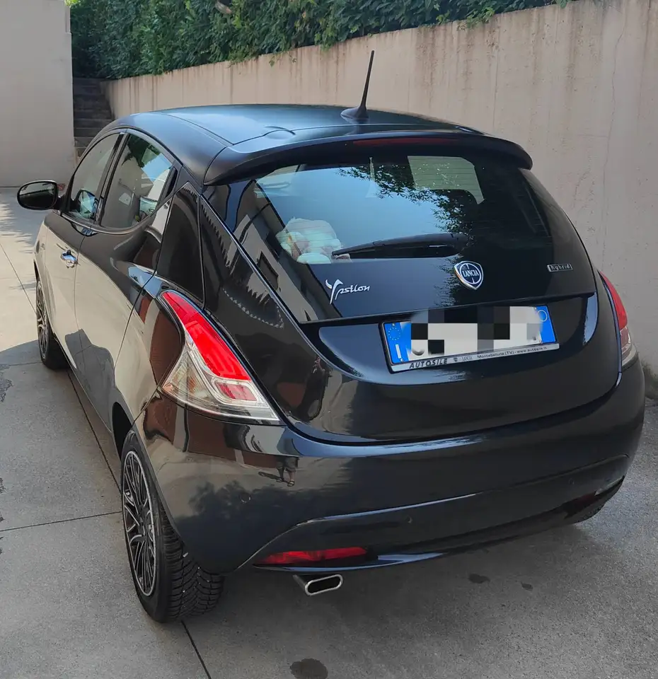 Lancia Ypsilon 2021
