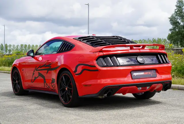 Ford Mustang view 7