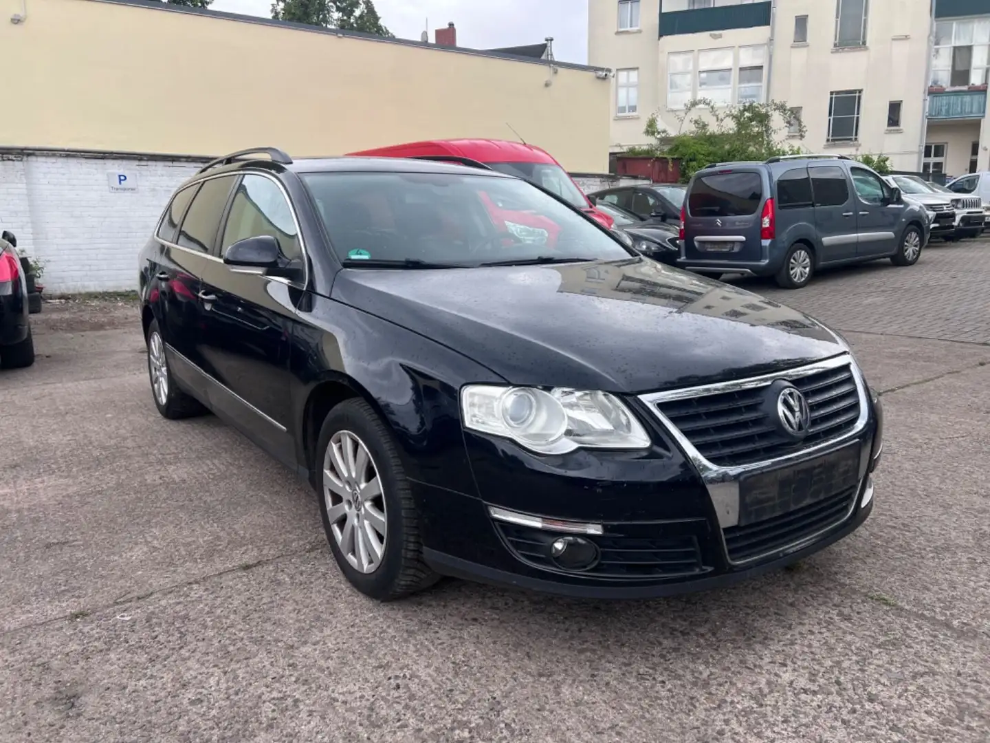 Volkswagen Passat Variant Comfortline 1.6 MOTORSCHADEN Noir - 2