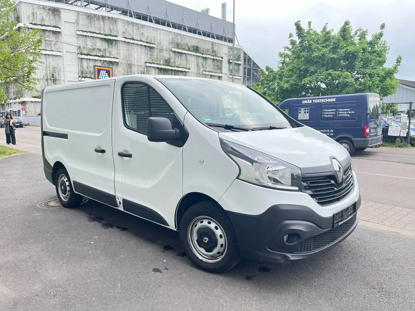 Renault Trafic dCi 120 L1H1 Komfort Klima Navi Anh Regal 1 Hand Bianco - 2
