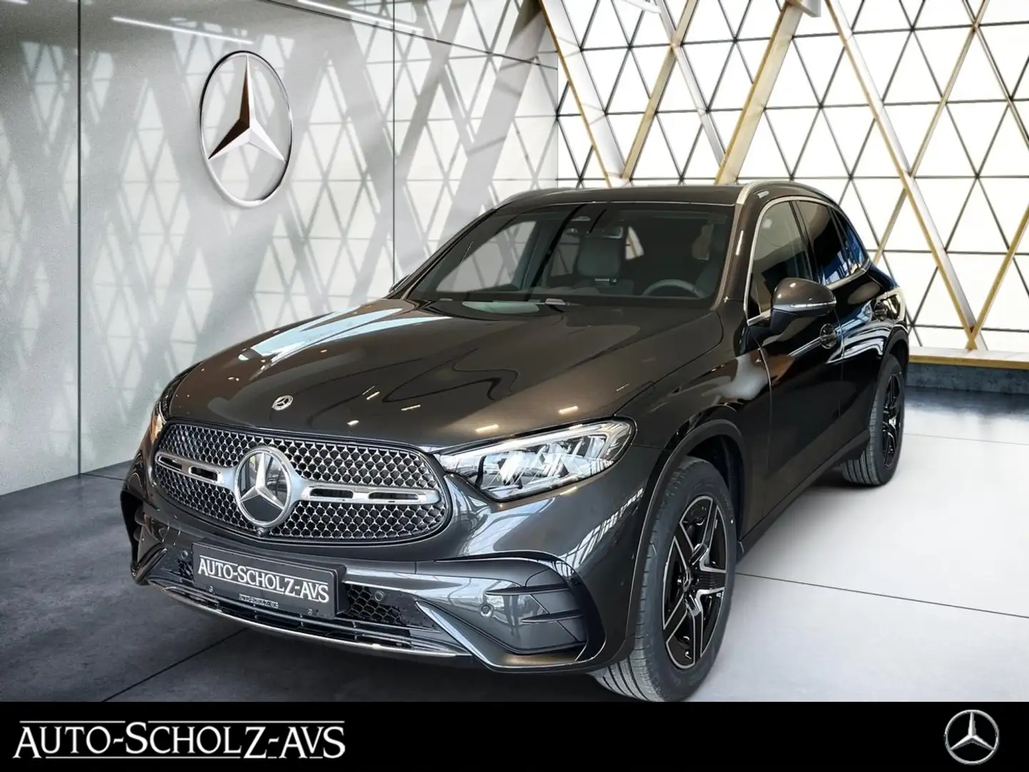 Mercedes-Benz GLC 200 4MATIC AMG Easy-P*LenkradHz*360°*CarPlay Grau - 1