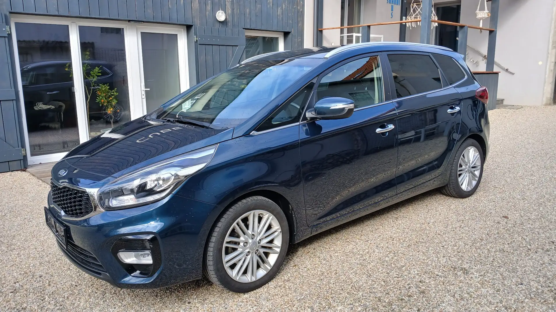 Kia Carens Carens 1,7 CRDi ISG Gold DCT Gold Blau - 1