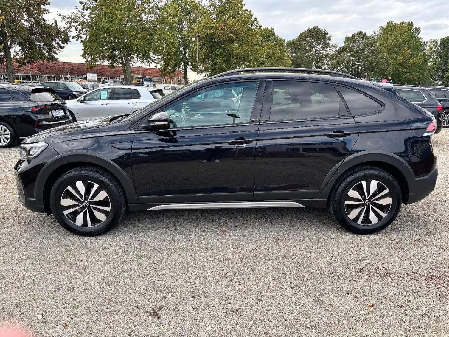 Volkswagen Taigo Move Schwarz - 2