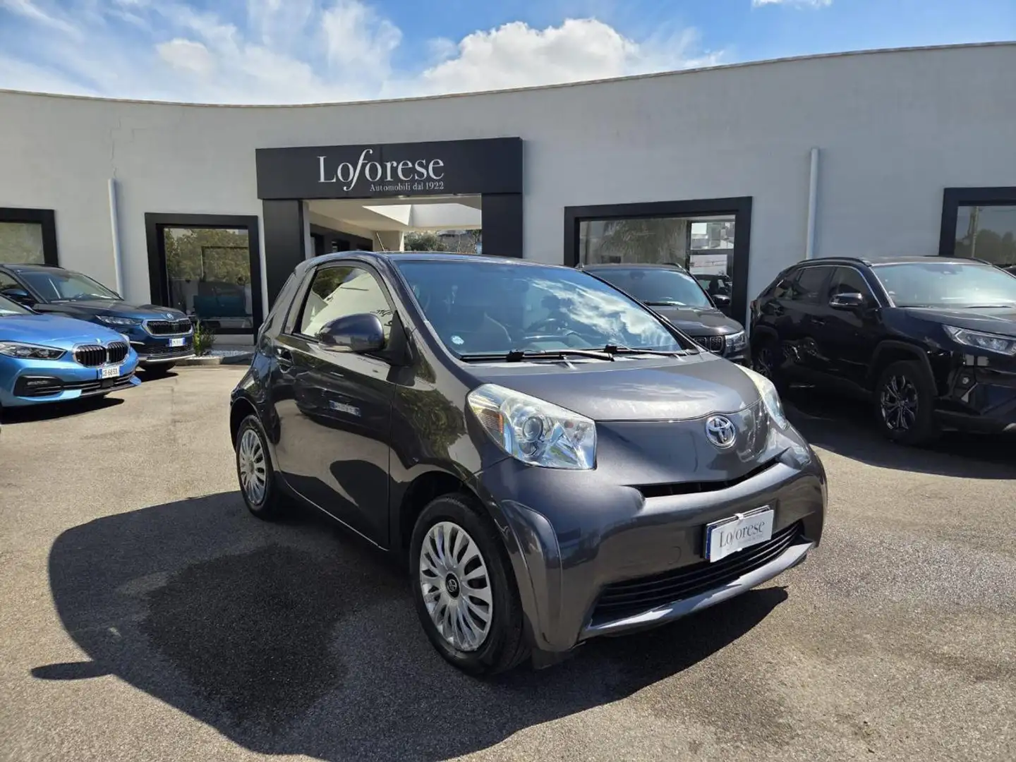 Toyota iQ iQ 1.0 Tobasco cvt Silber - 1