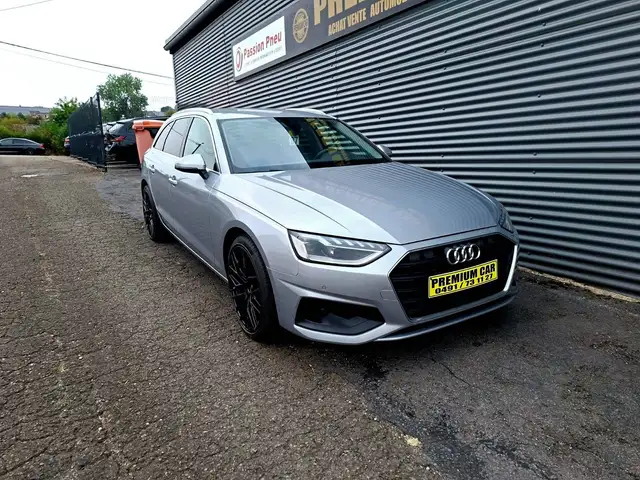 Audi A4 view 6