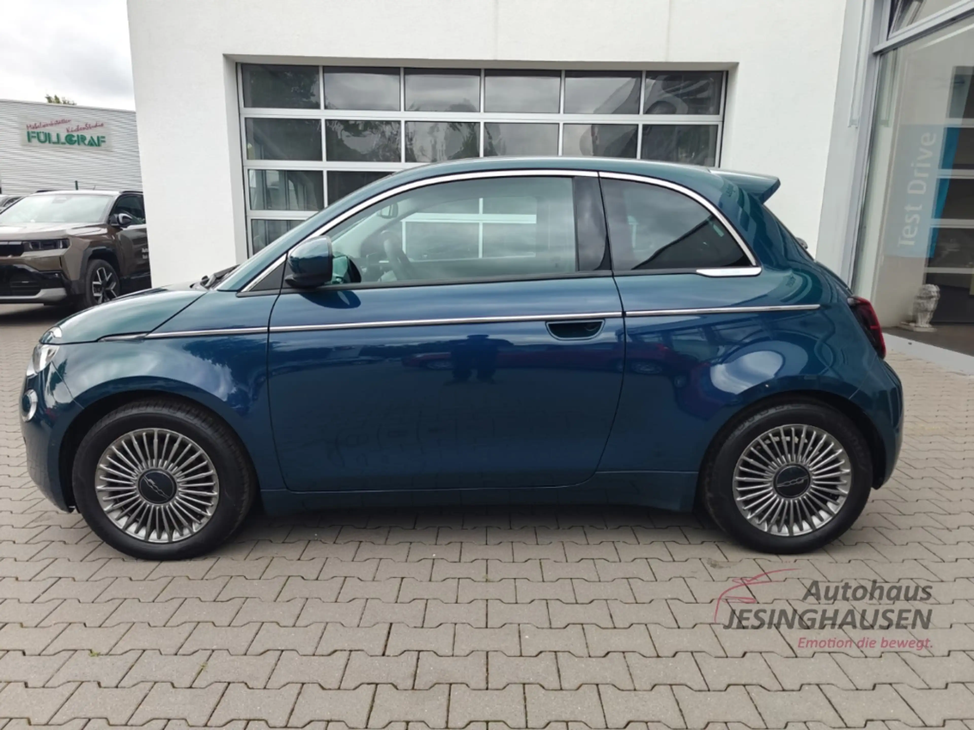 Fiat 500e Komfortpacket +SHZ +Klimaautom +Apple CarPlay+Andr — photo 10