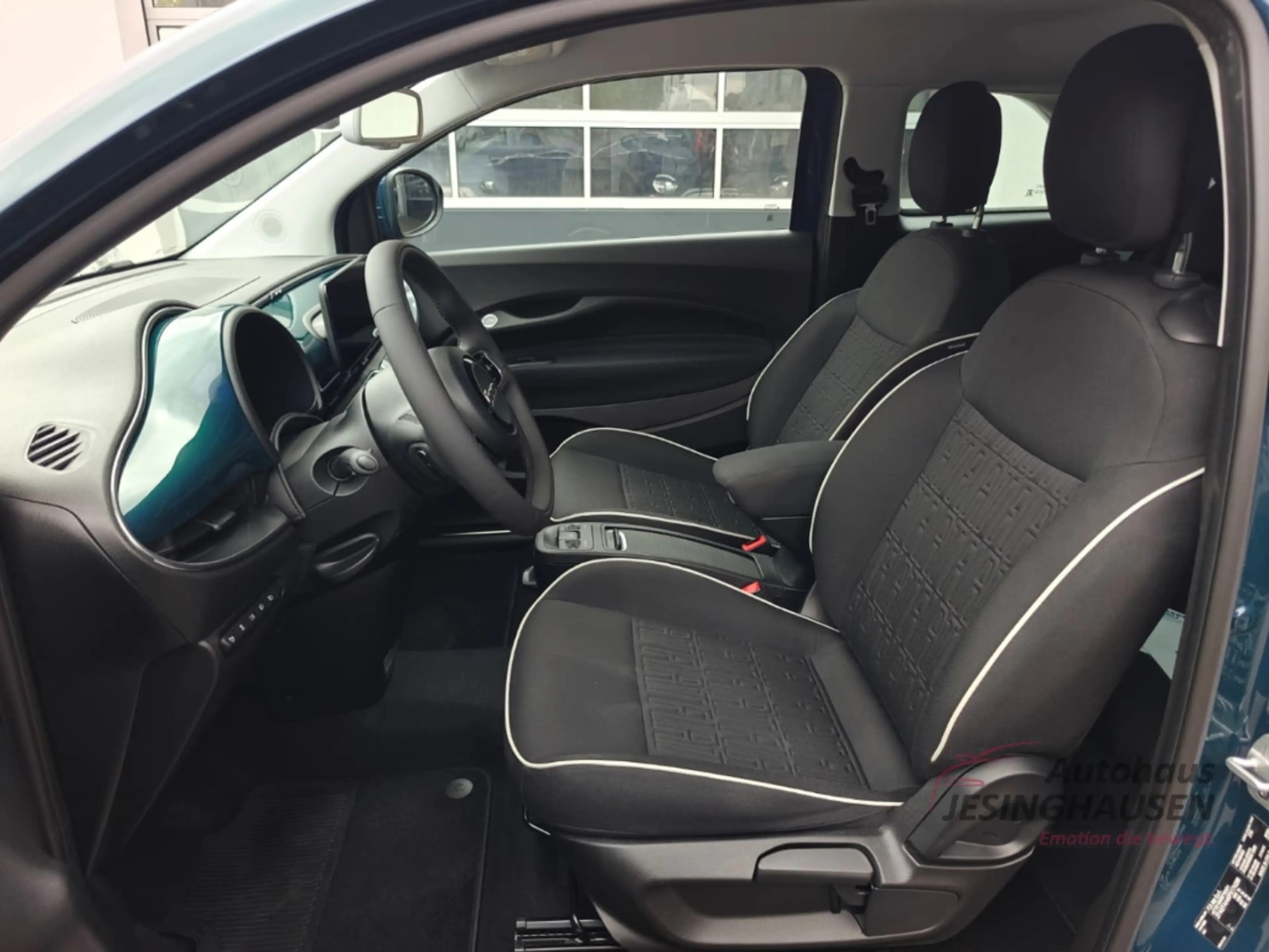 Fiat 500e Komfortpacket +SHZ +Klimaautom +Apple CarPlay+Andr — photo 14