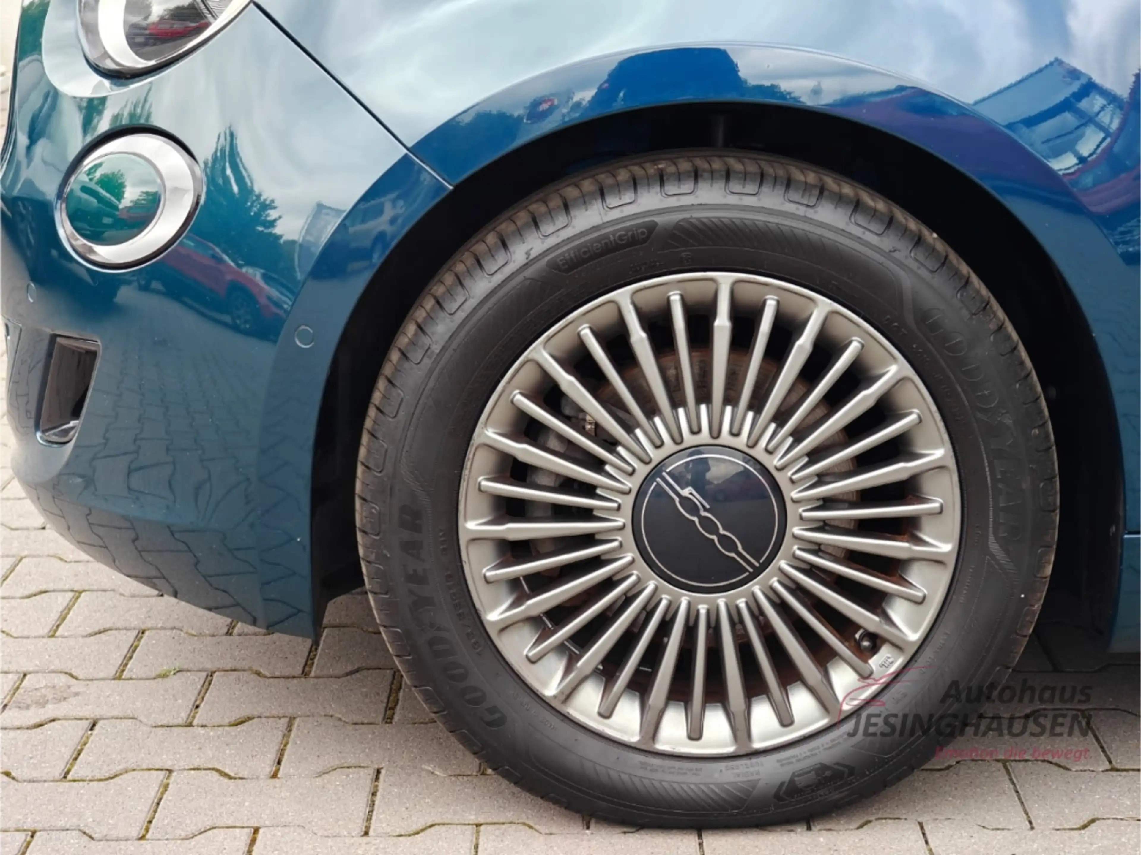 Fiat 500e Komfortpacket +SHZ +Klimaautom +Apple CarPlay+Andr — photo 11