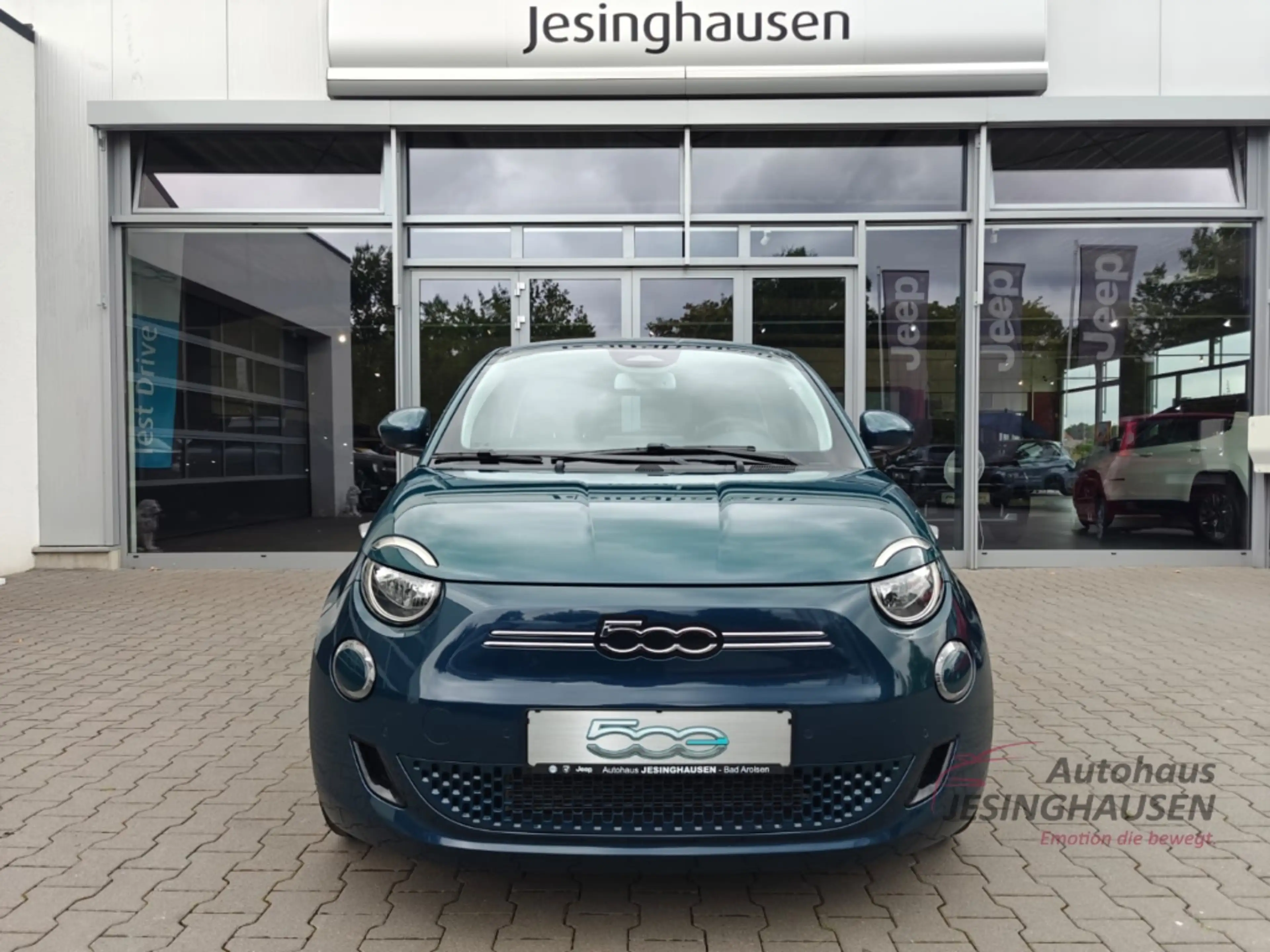 Fiat 500e Komfortpacket +SHZ +Klimaautom +Apple CarPlay+Andr — photo 2