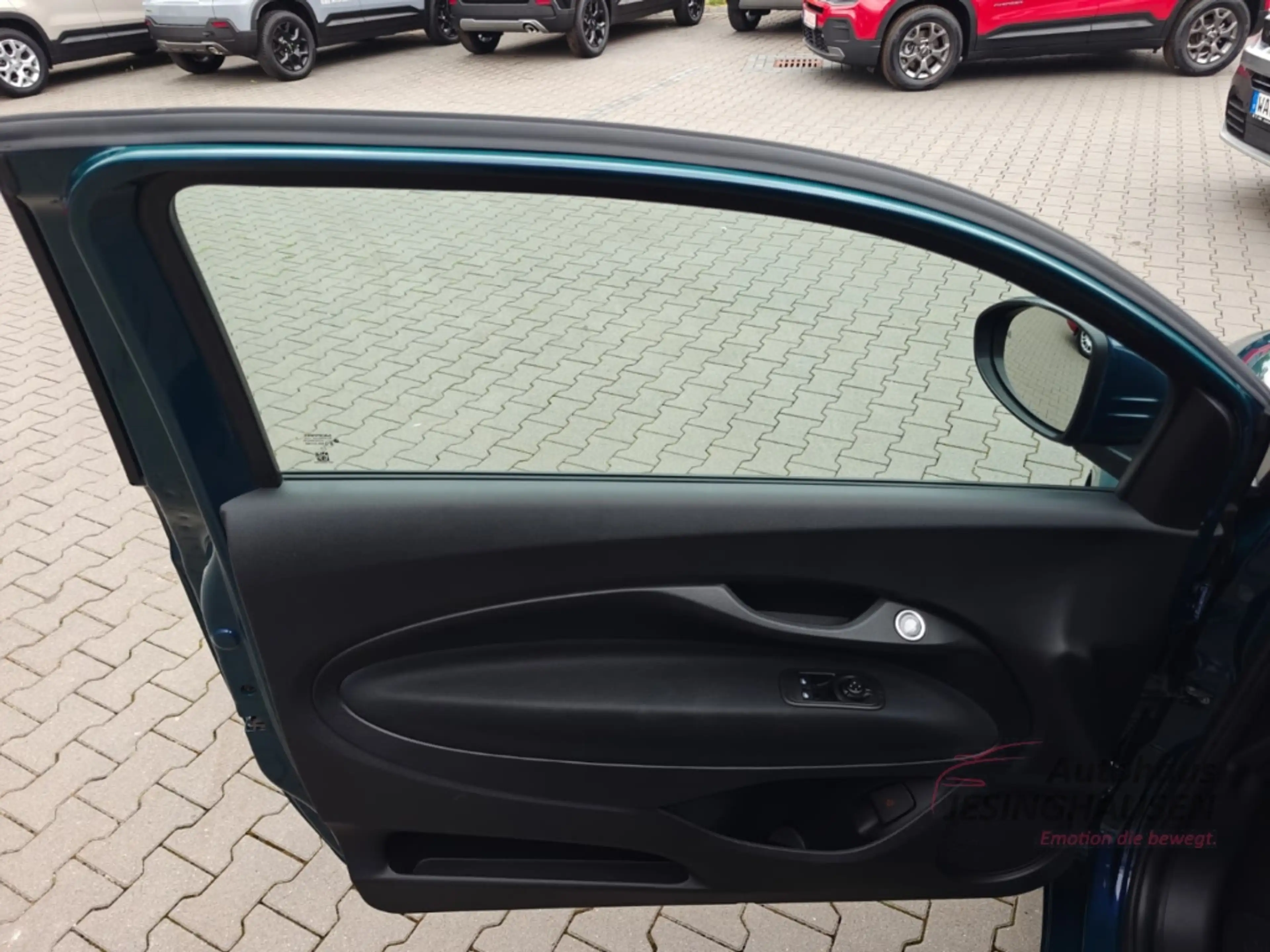 Fiat 500e Komfortpacket +SHZ +Klimaautom +Apple CarPlay+Andr — photo 12