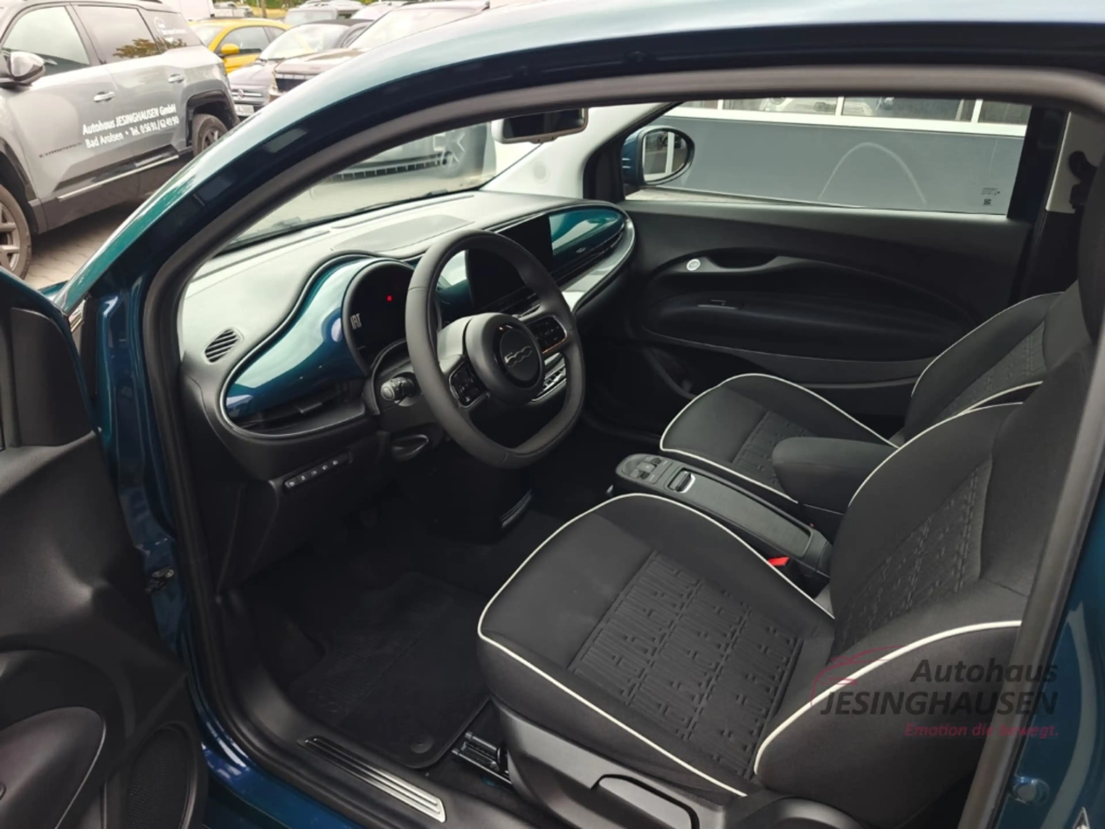 Fiat 500e Komfortpacket +SHZ +Klimaautom +Apple CarPlay+Andr — photo 13