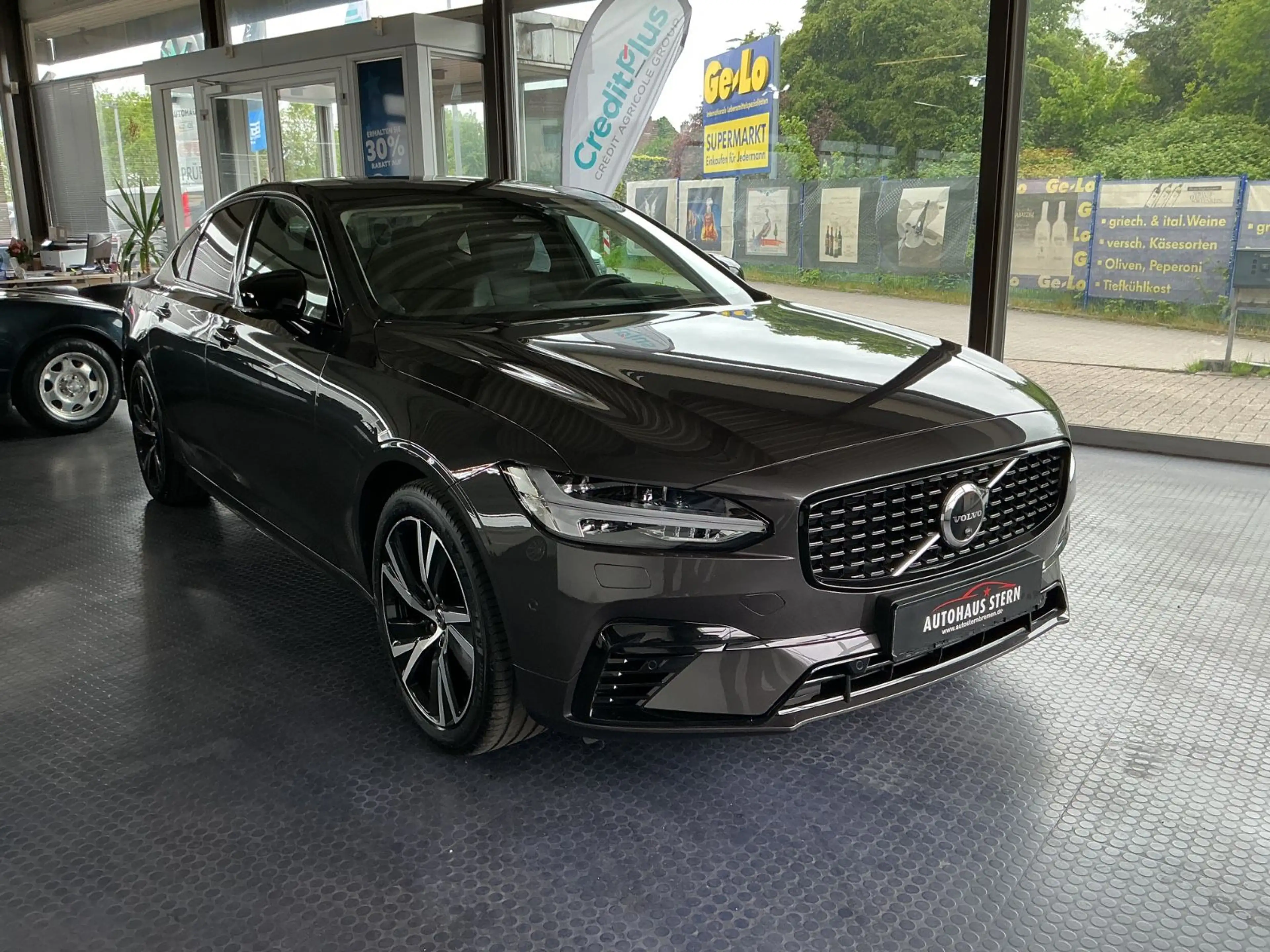 Volvo S90 Lim. Ultimate Dark Recharge Plug-In Hybrid A