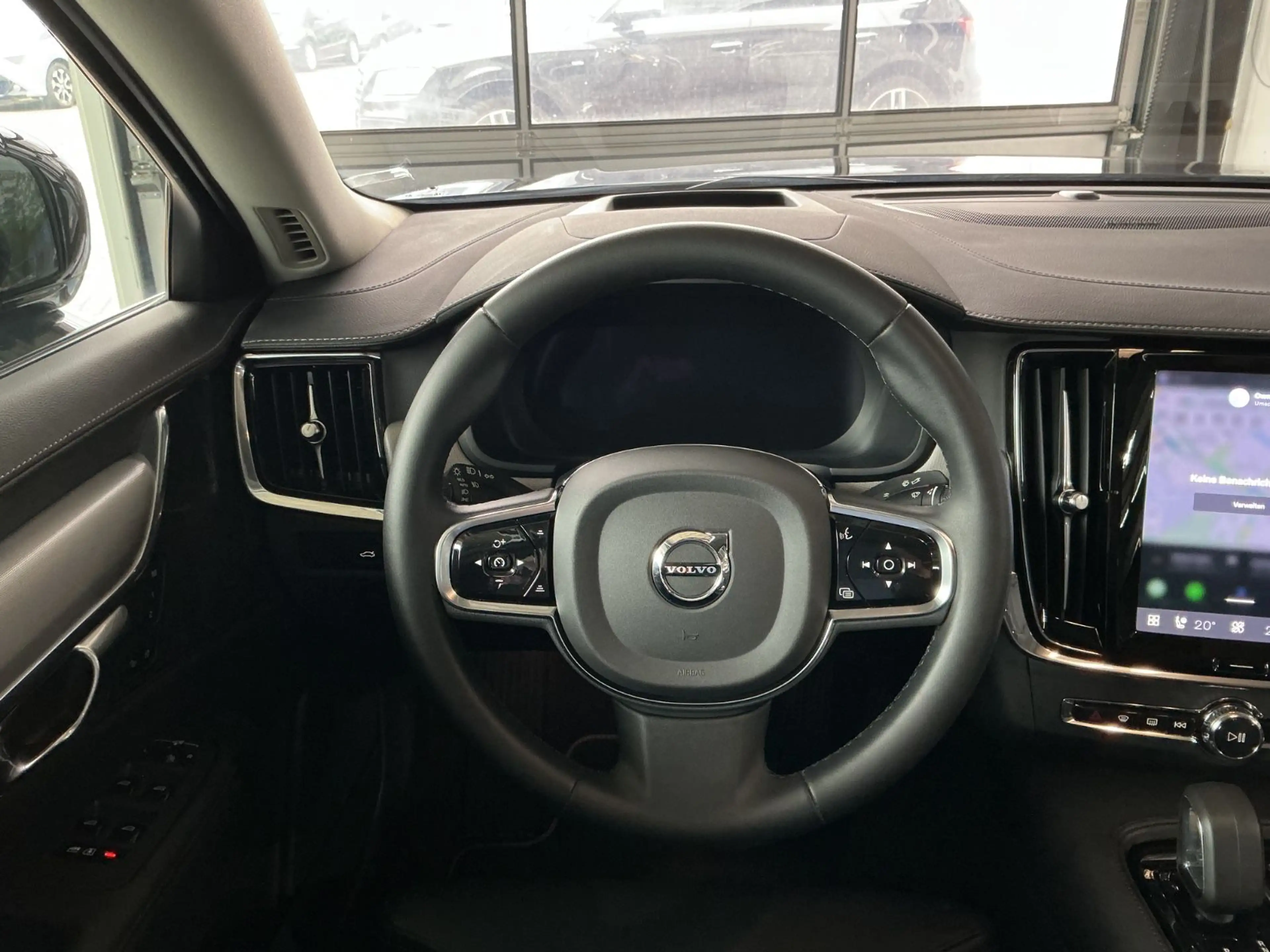 Volvo S90 Lim. Ultimate Dark Recharge Plug-In Hybrid A — photo 15