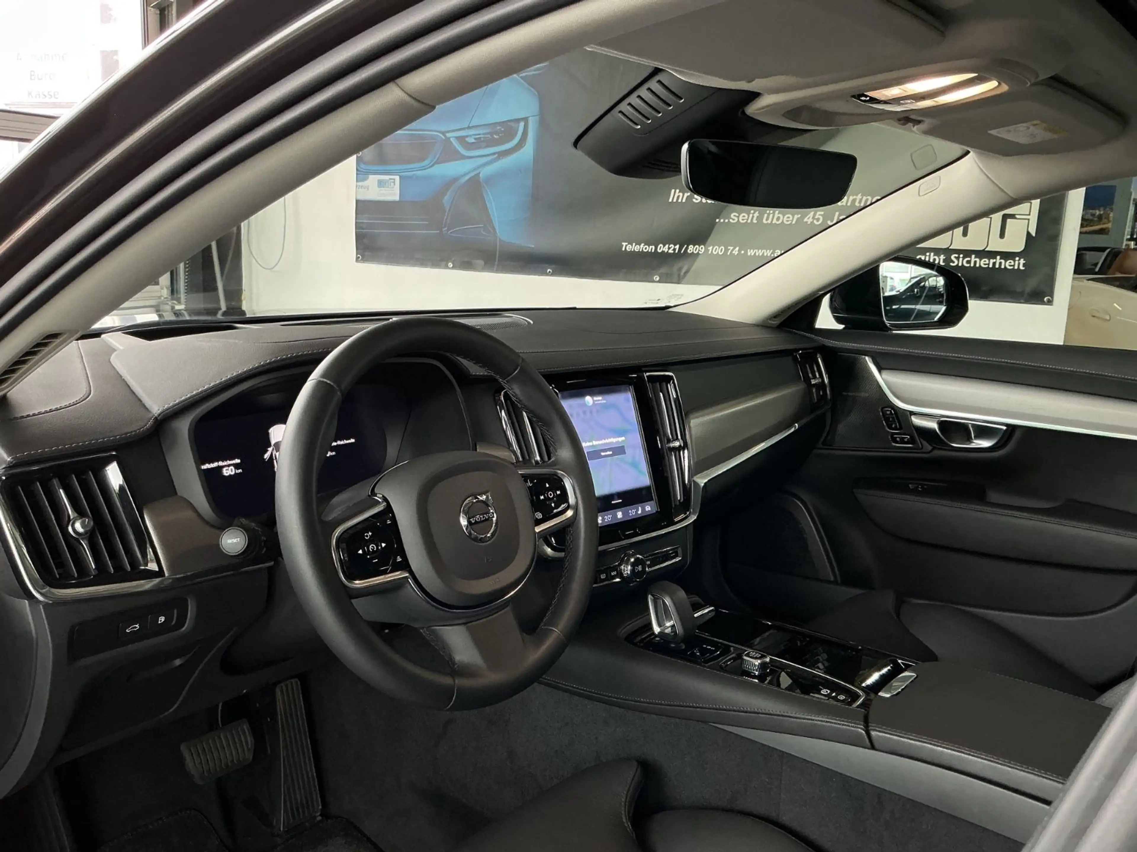 Volvo S90 Lim. Ultimate Dark Recharge Plug-In Hybrid A — photo 13