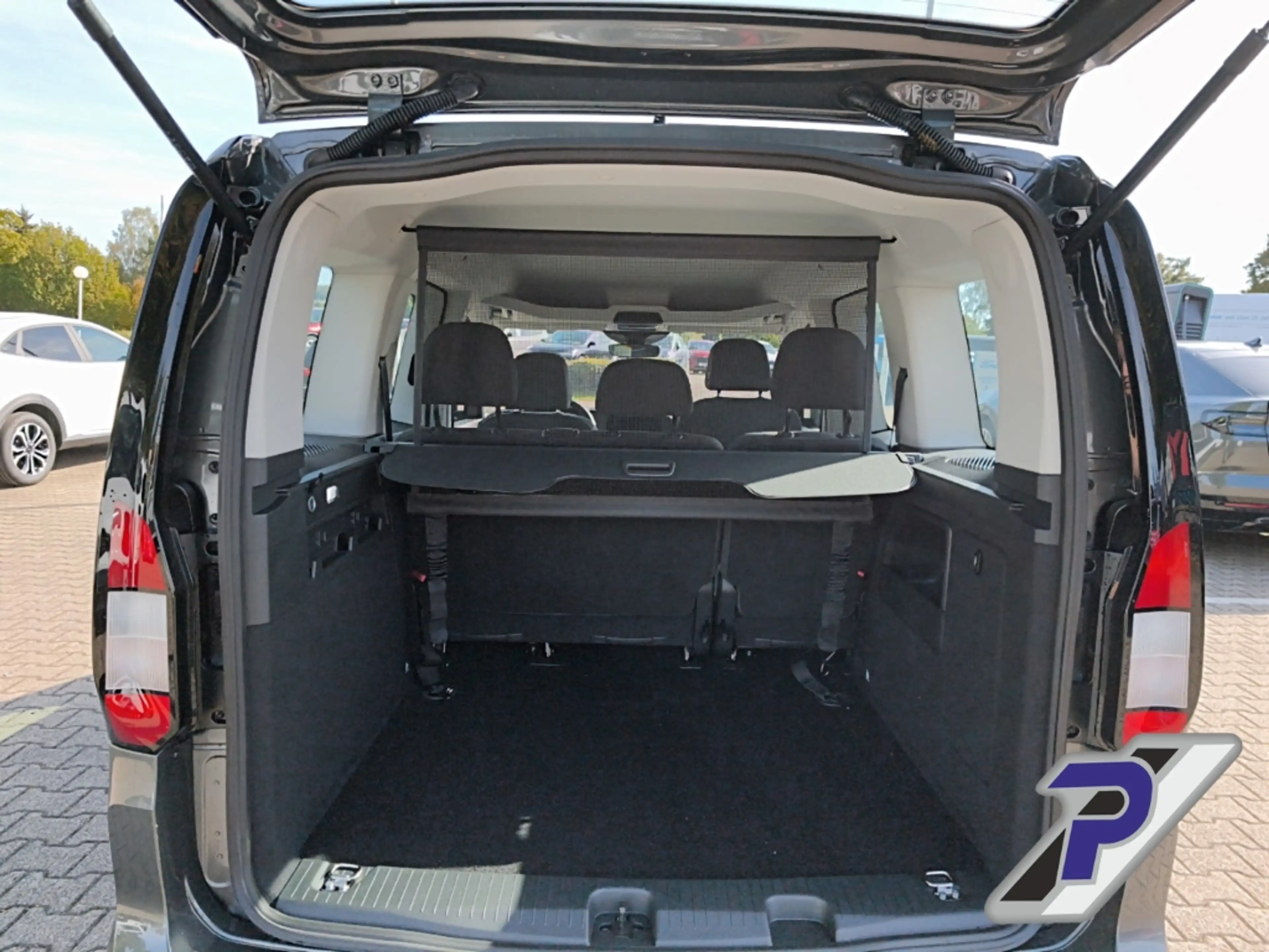 Ford Tourneo Connect Trend L1 SITZHEIZUNG+GJR+TRENNGITTER Digitales Coc — photo 10