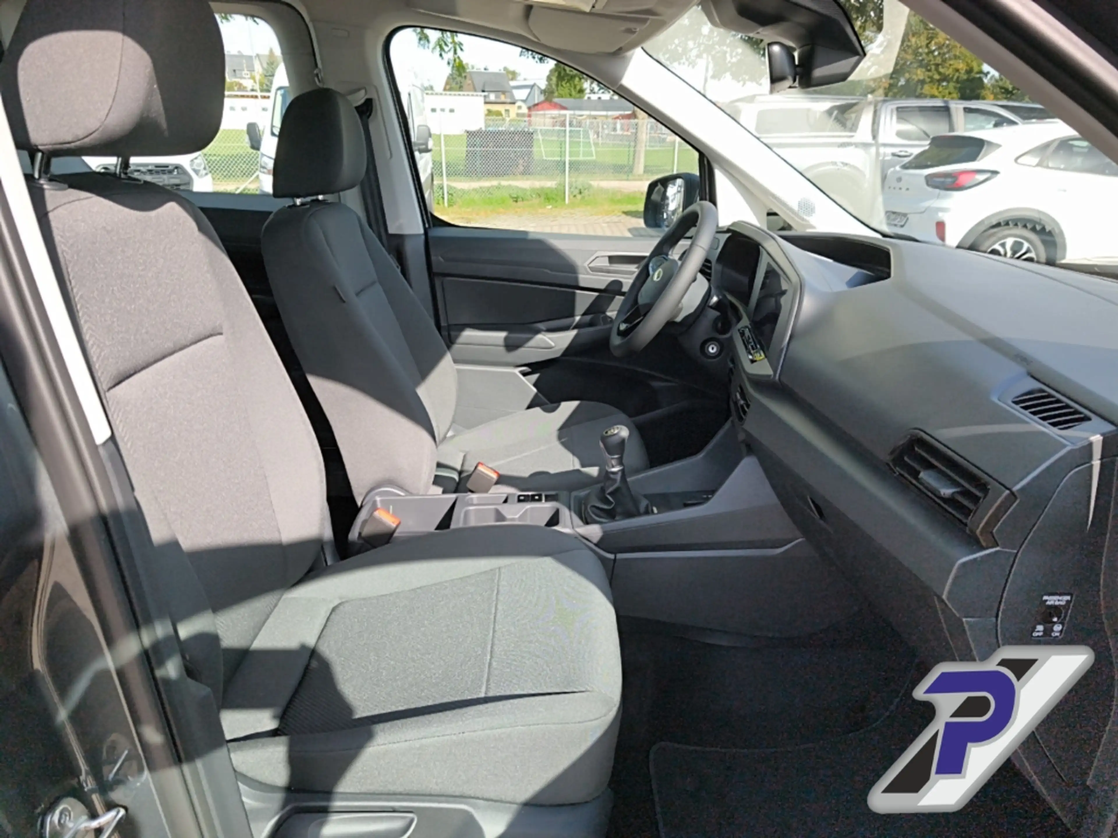 Ford Tourneo Connect Trend L1 SITZHEIZUNG+GJR+TRENNGITTER Digitales Coc — photo 14