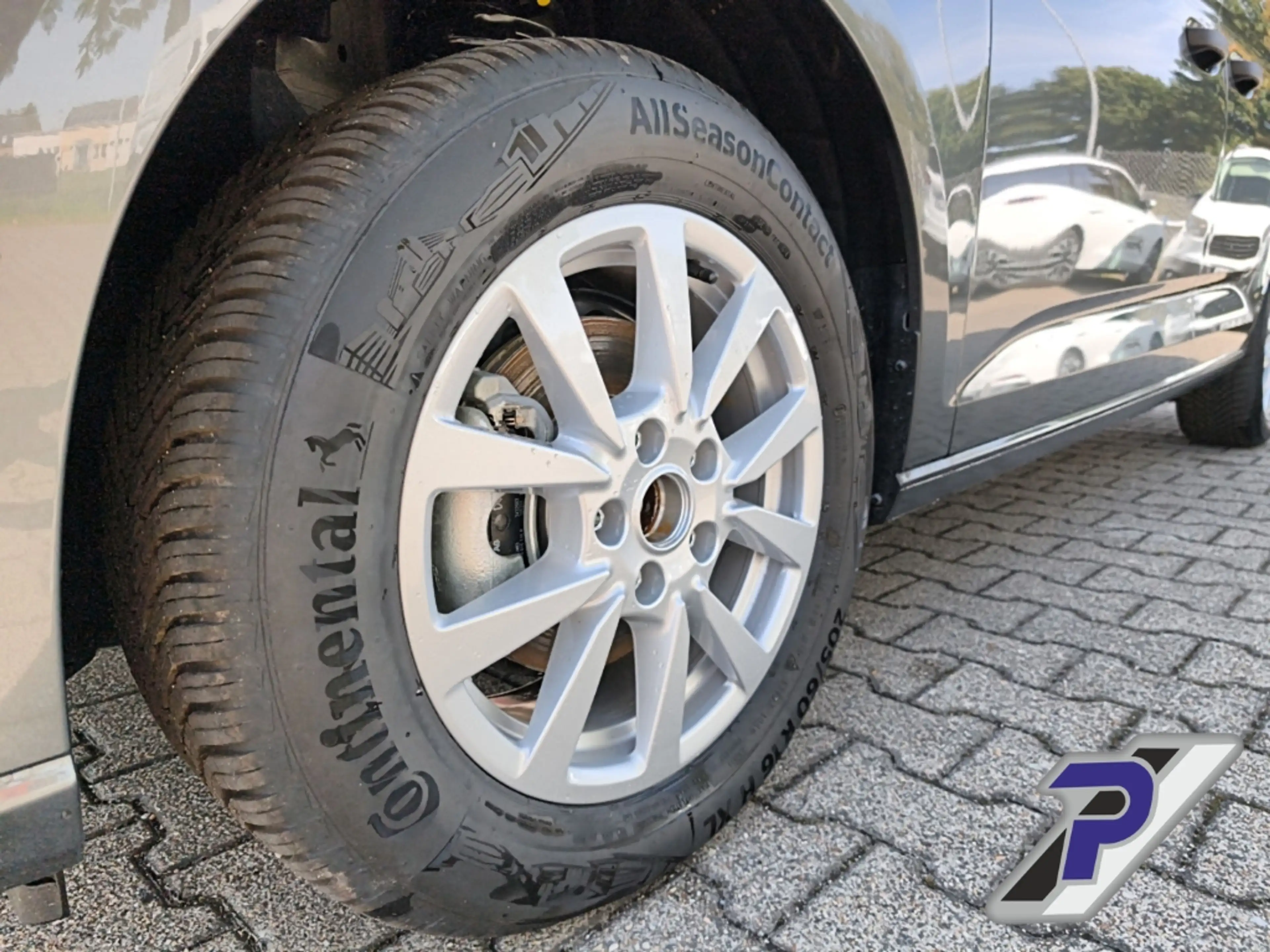Ford Tourneo Connect Trend L1 SITZHEIZUNG+GJR+TRENNGITTER Digitales Coc — photo 9