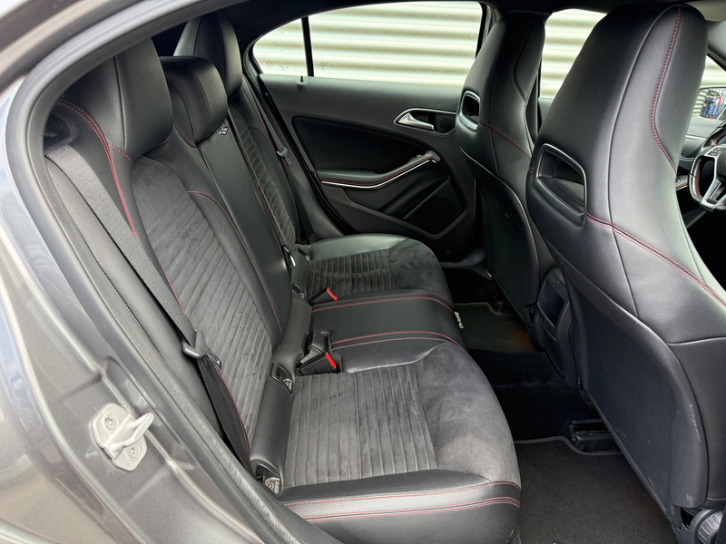 Mercedes-Benz A 180 Ambition | AMG PAKKET. — photo 15