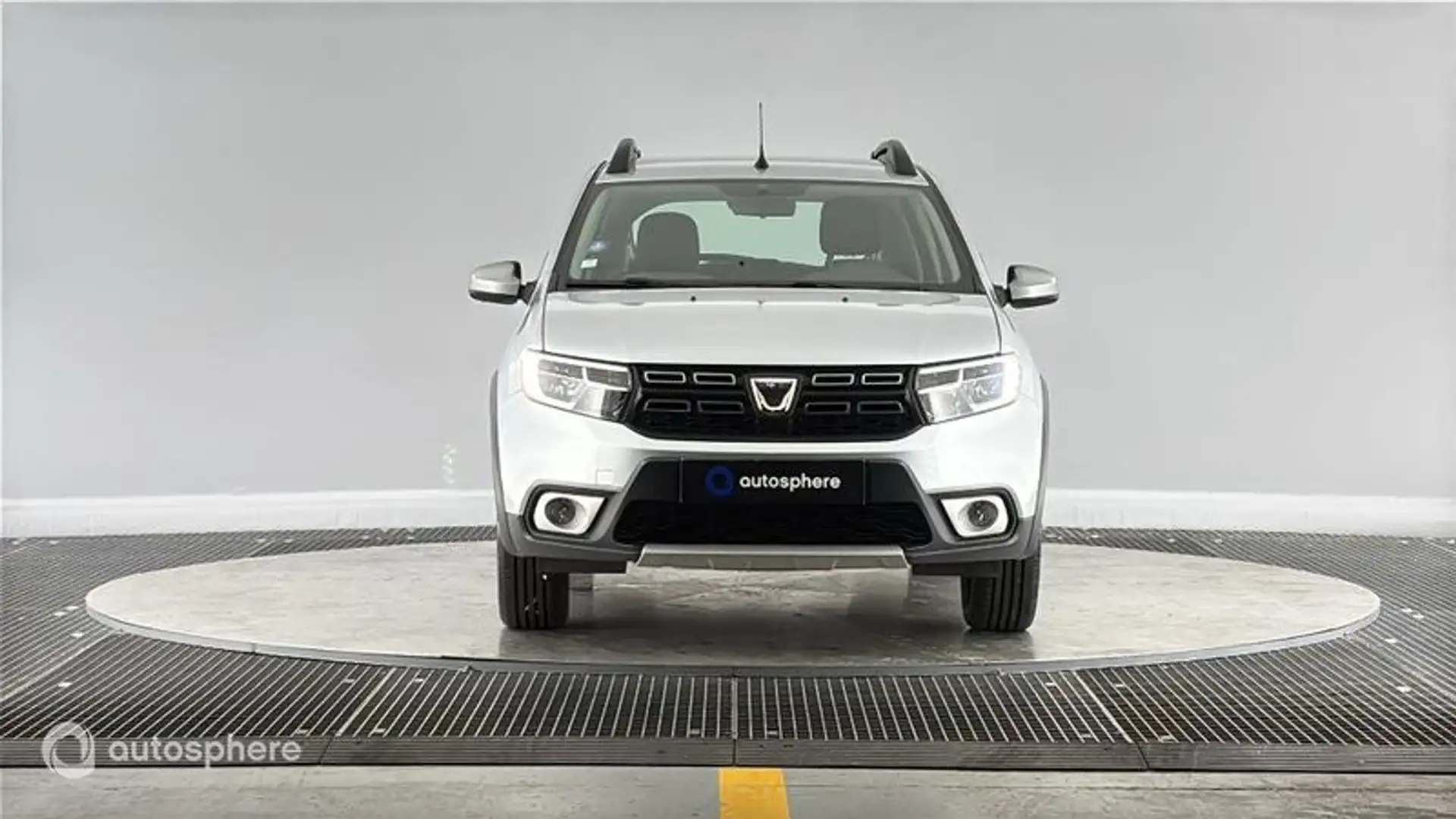 Dacia Sandero 0.9 TCe 90ch Stepway - 20 - 2