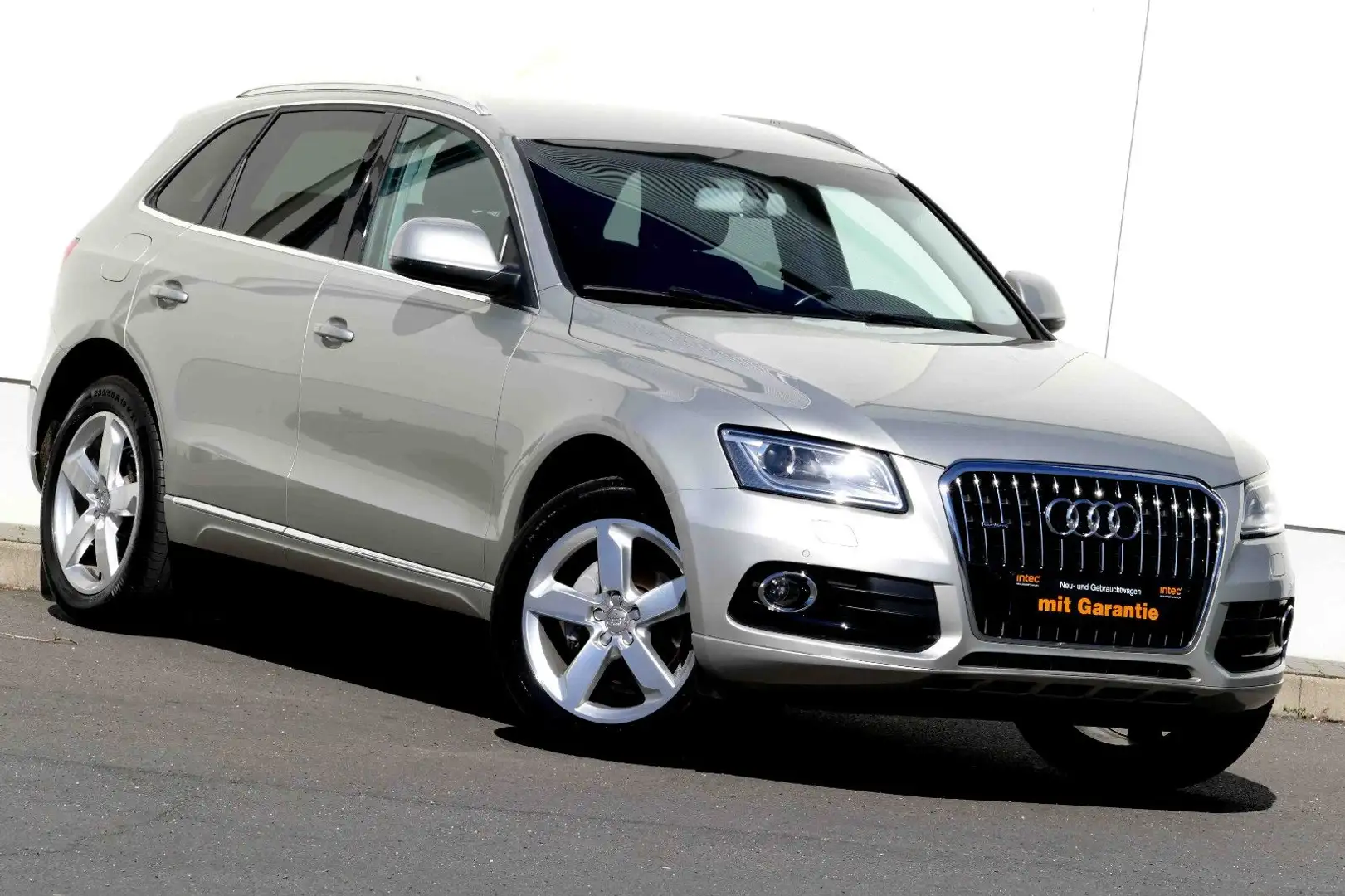 Audi Q5 2.0 TDI QUATTRO*AUTOM*NAVI*LEDER*AHK*GARANTIE Silber - 2