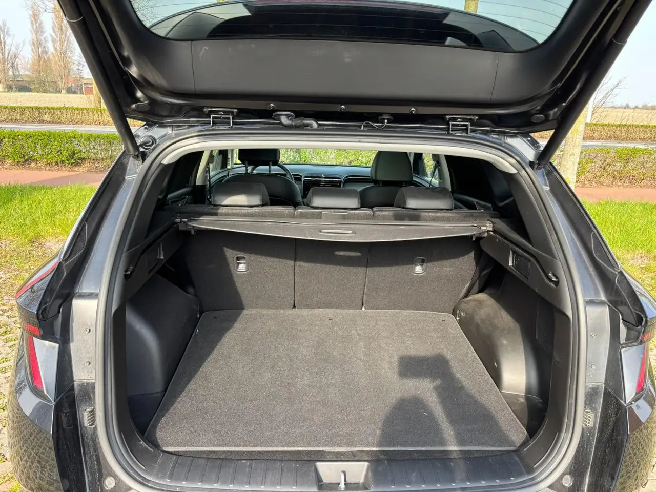 Hyundai TUCSON HEV 1.6 T-GDi A/T SHINE SENSATION 230 A6 4WD 7