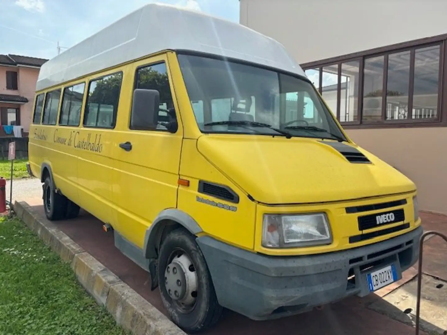 Iveco Daily A45E10 SCUOLABUS Amarillo - 2