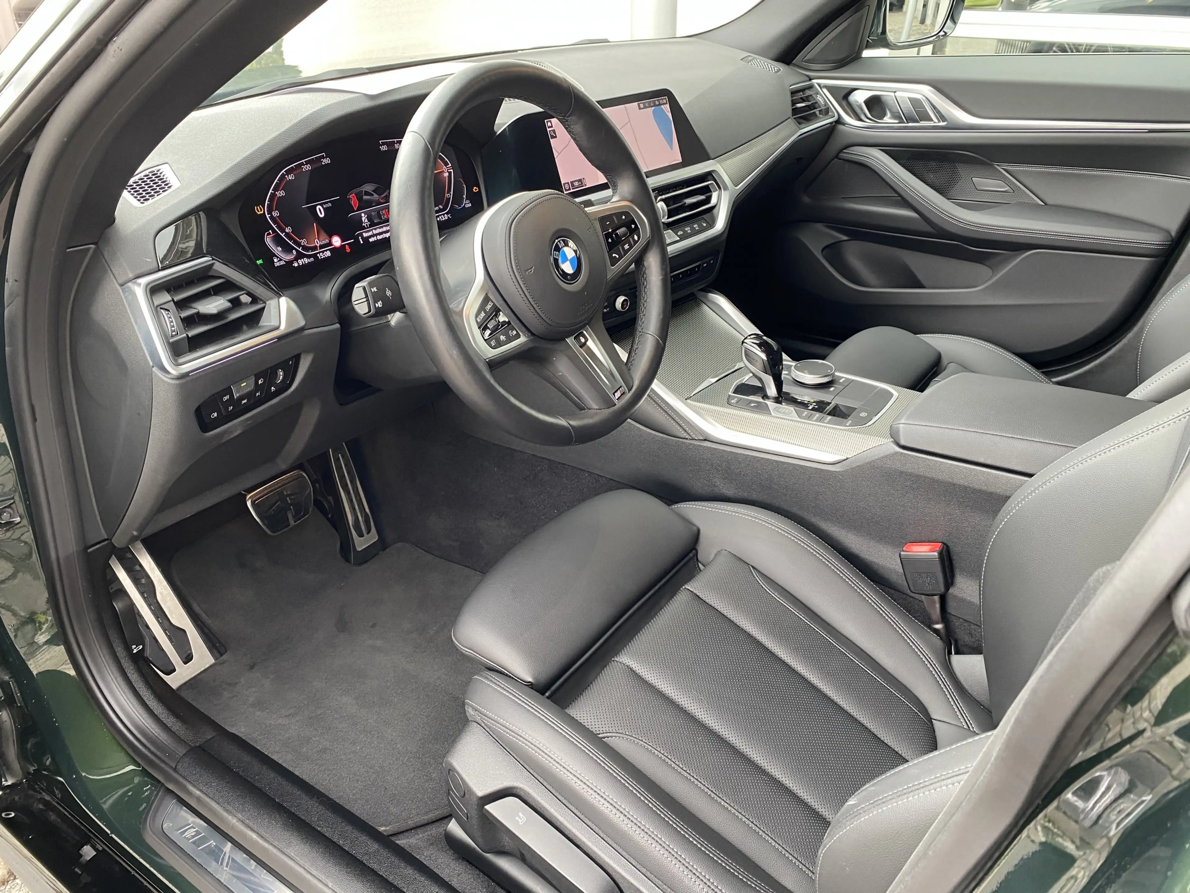 BMW 420 xDrive M-Sport — photo 9