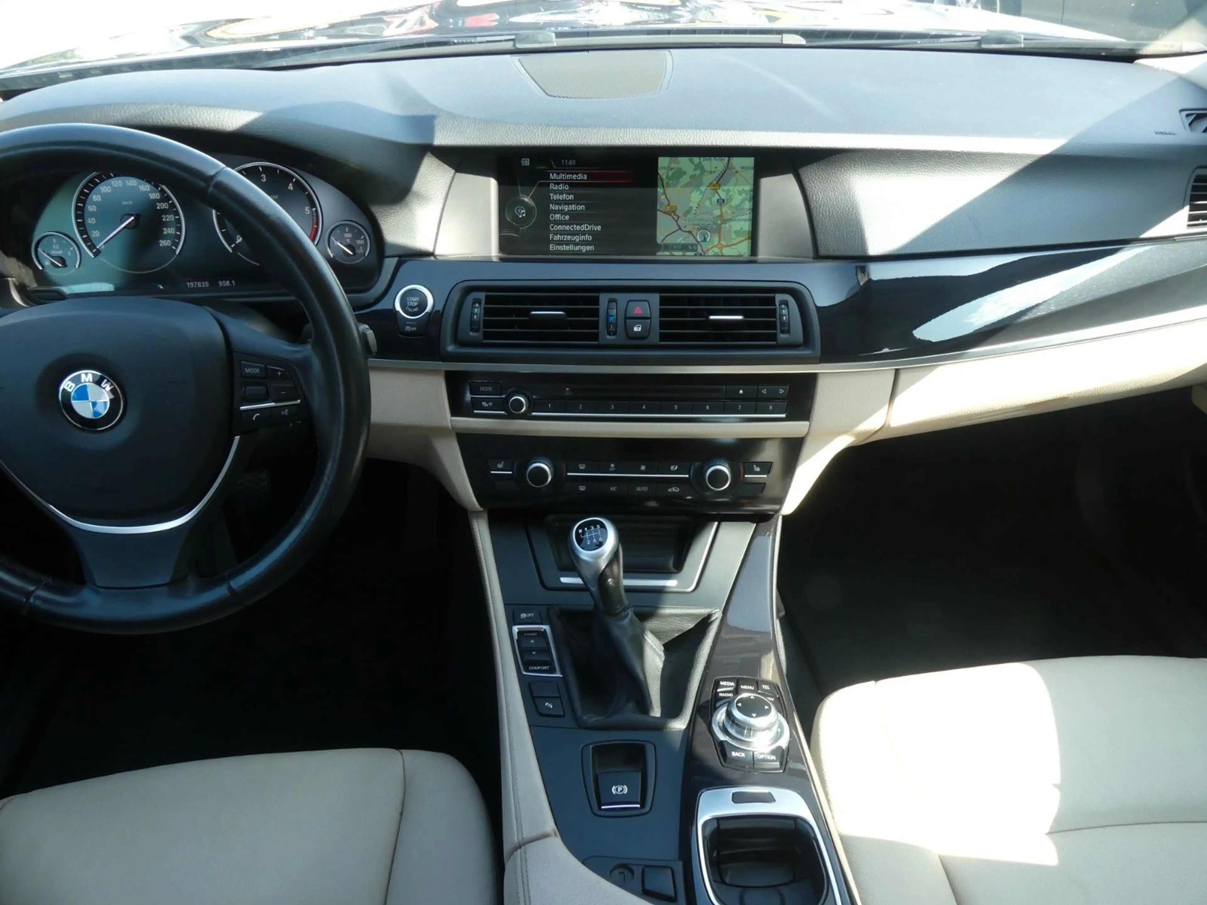 BMW 525 Baureihe 5 Touring 525d — photo 12