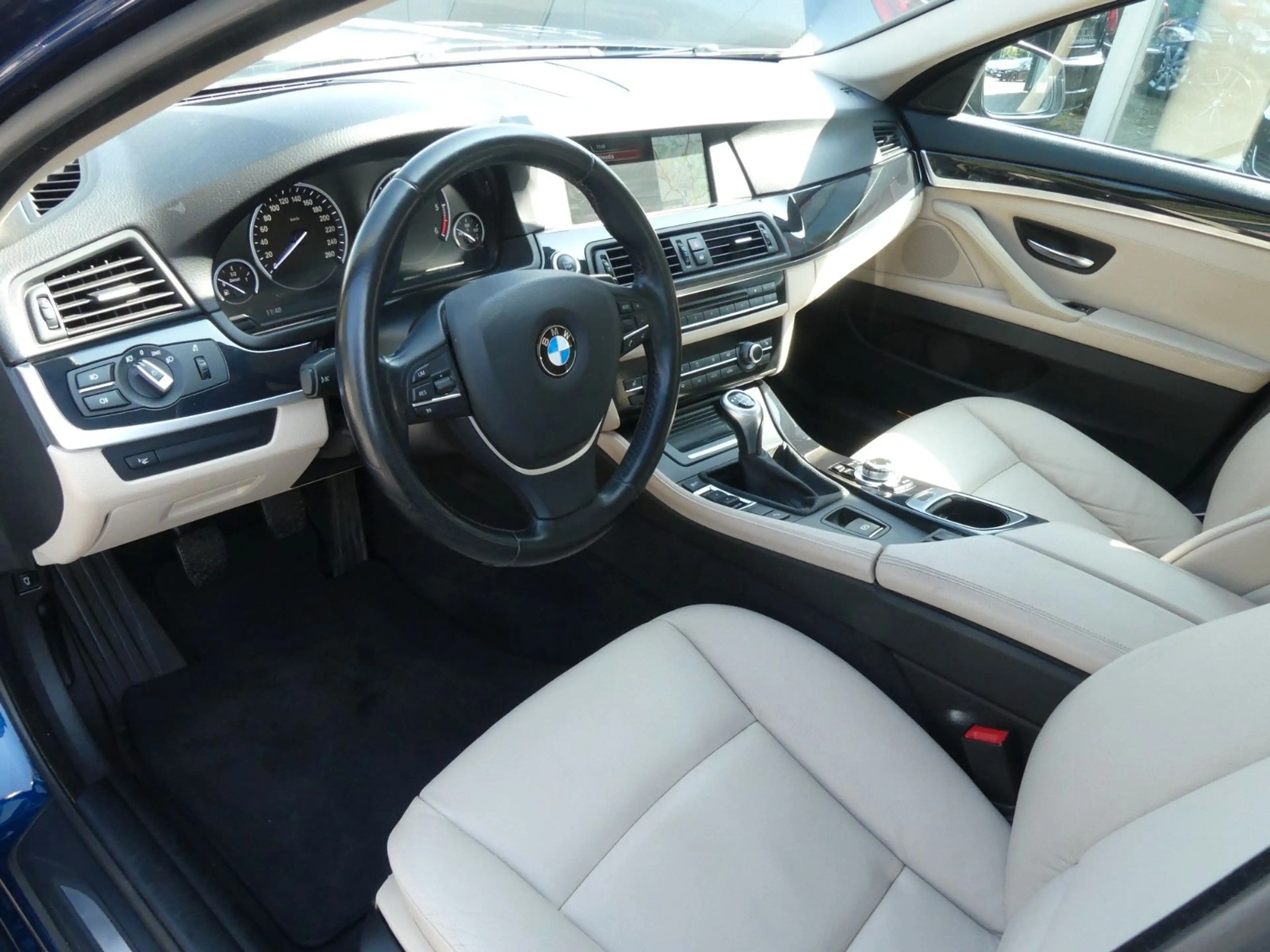 BMW 525 Baureihe 5 Touring 525d — photo 8