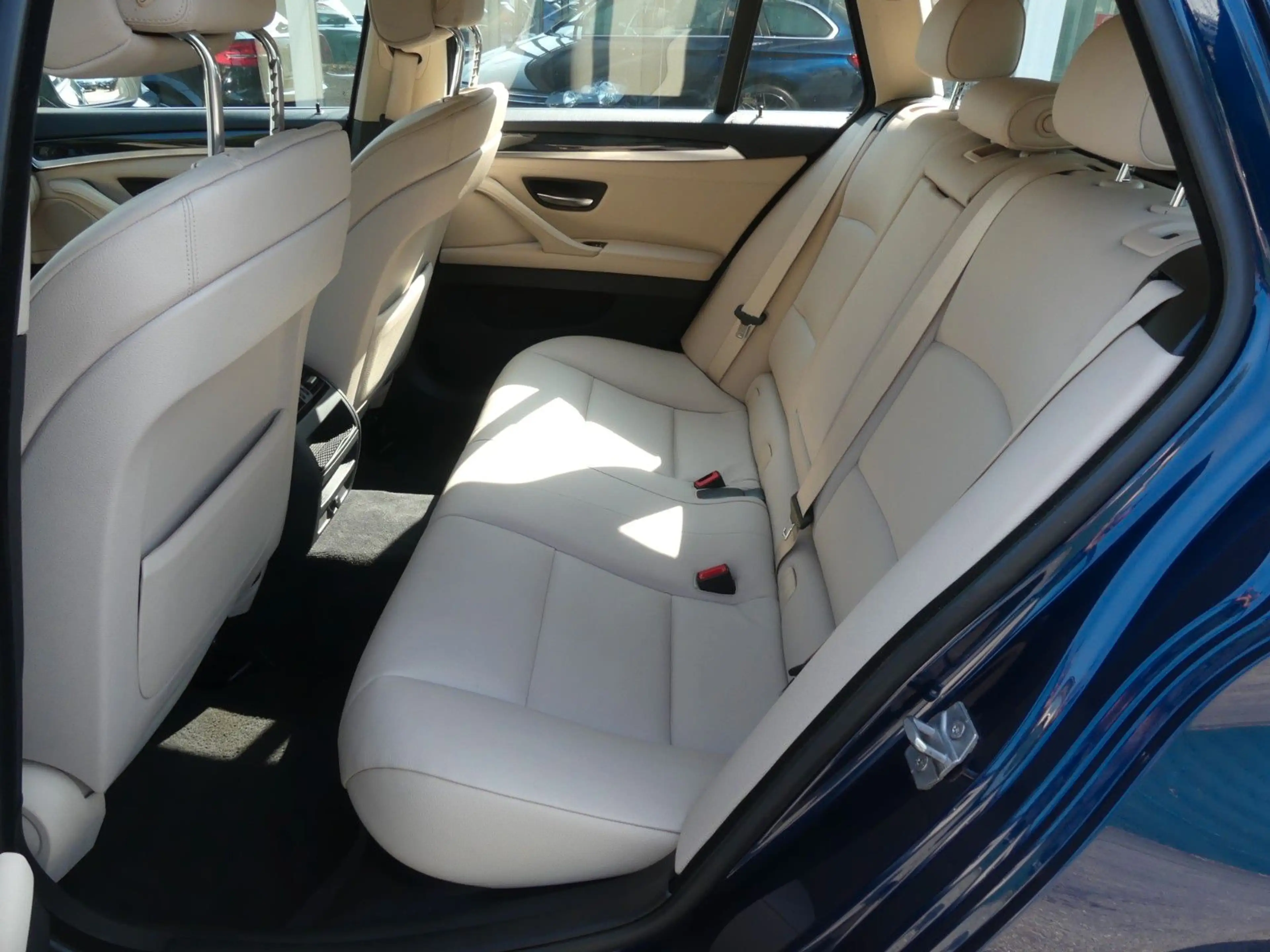 BMW 525 Baureihe 5 Touring 525d — photo 10