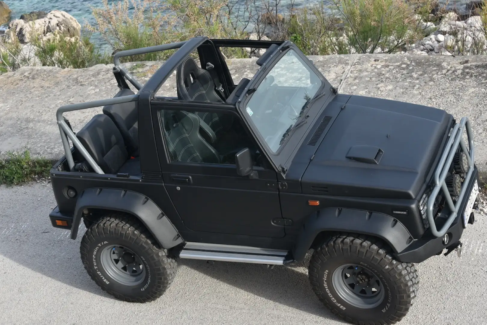 Suzuki SJ Samurai de Luxe Nero - 2