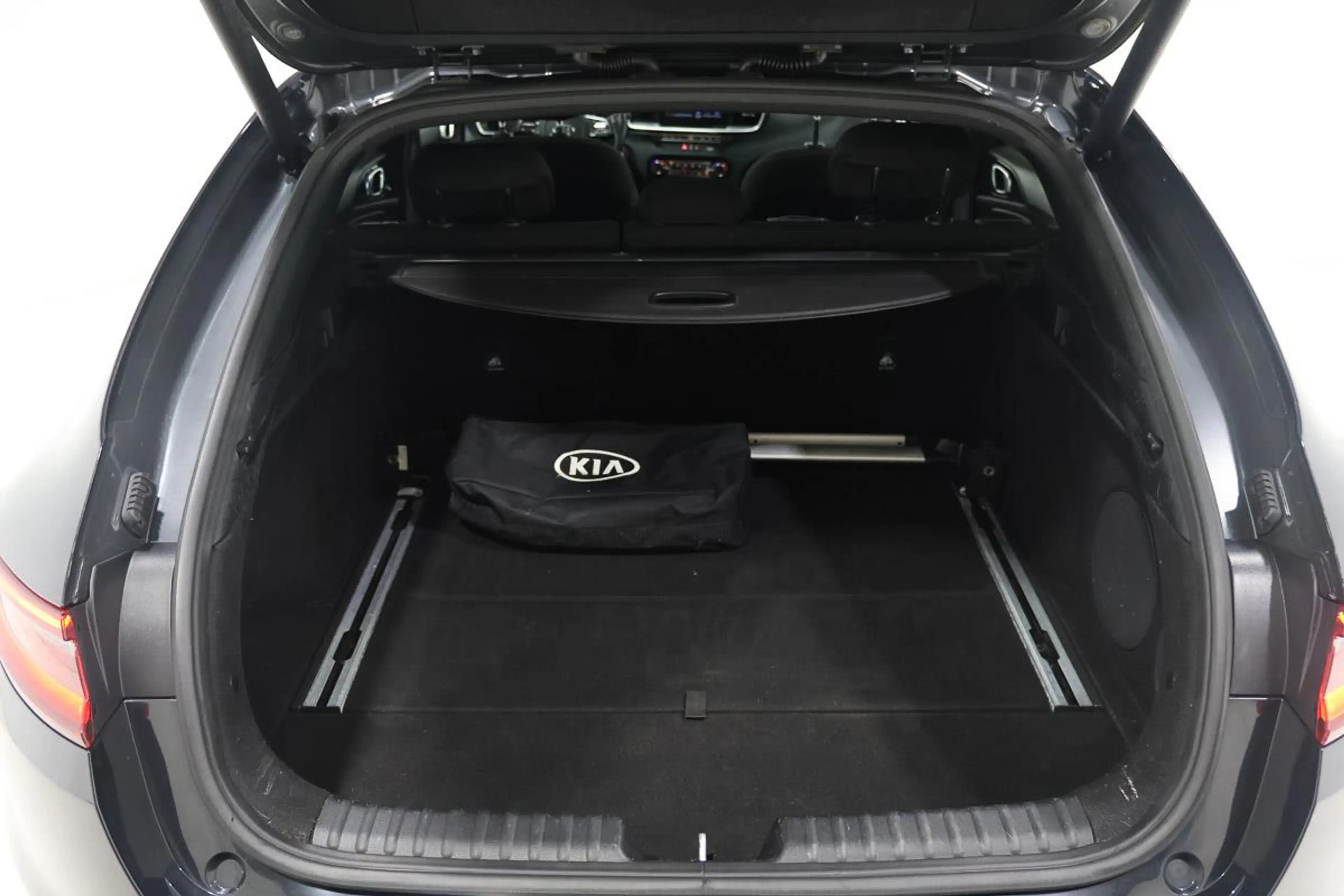 Kia ProCeed / pro_cee'd 1.0 T GDI 120 - GT LINE LED - PANO - 17 - JBL -... — photo 13