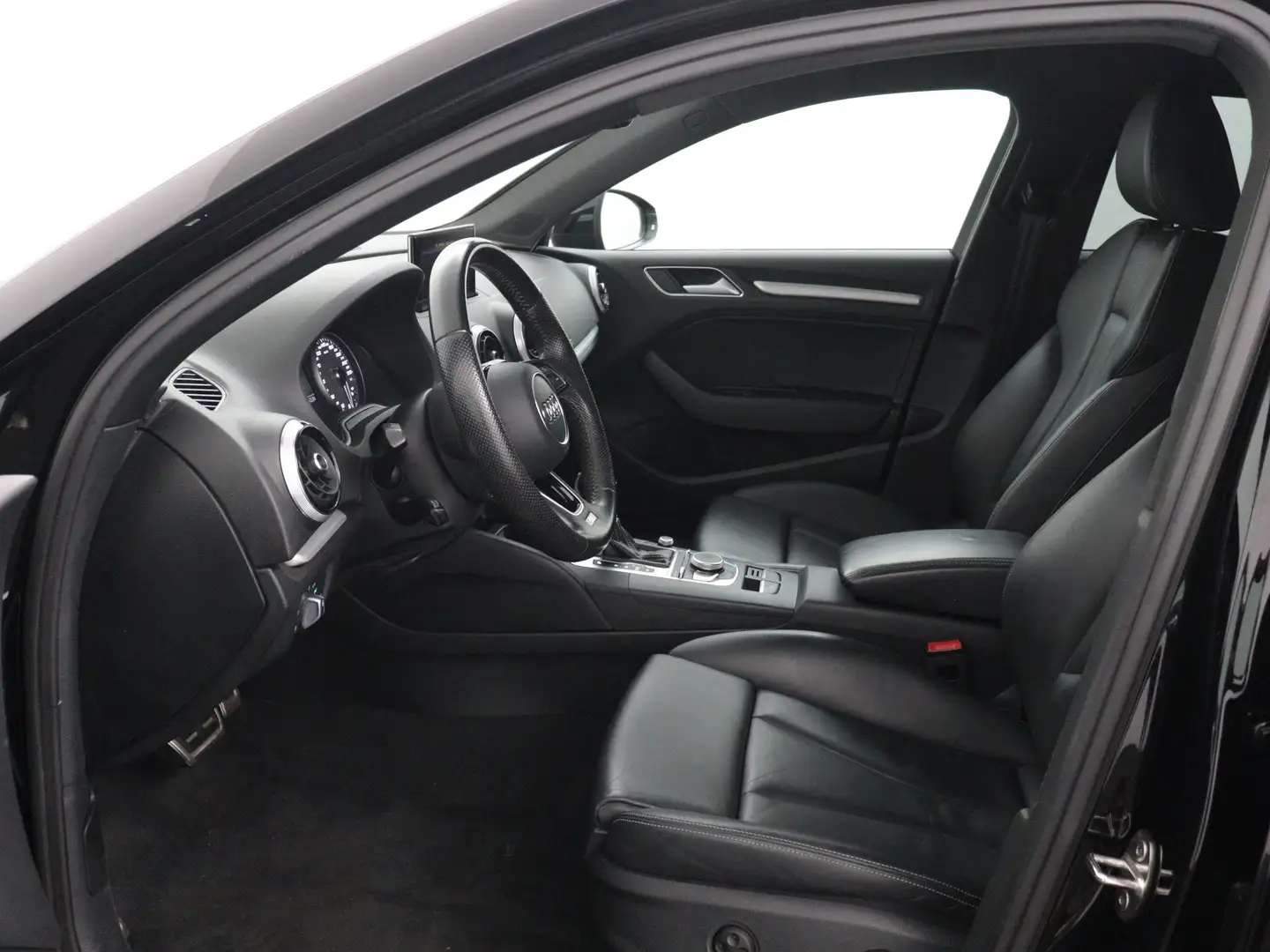 Audi A3 Limousine 2.0 TFSI S3 quattro Pro Line Plus Leder, Nero - 2