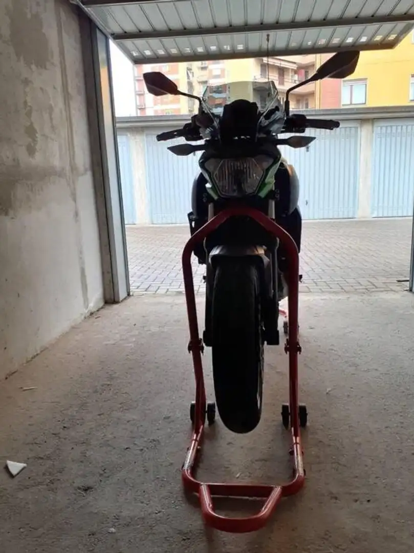 Kawasaki Z 650 Verde - 1