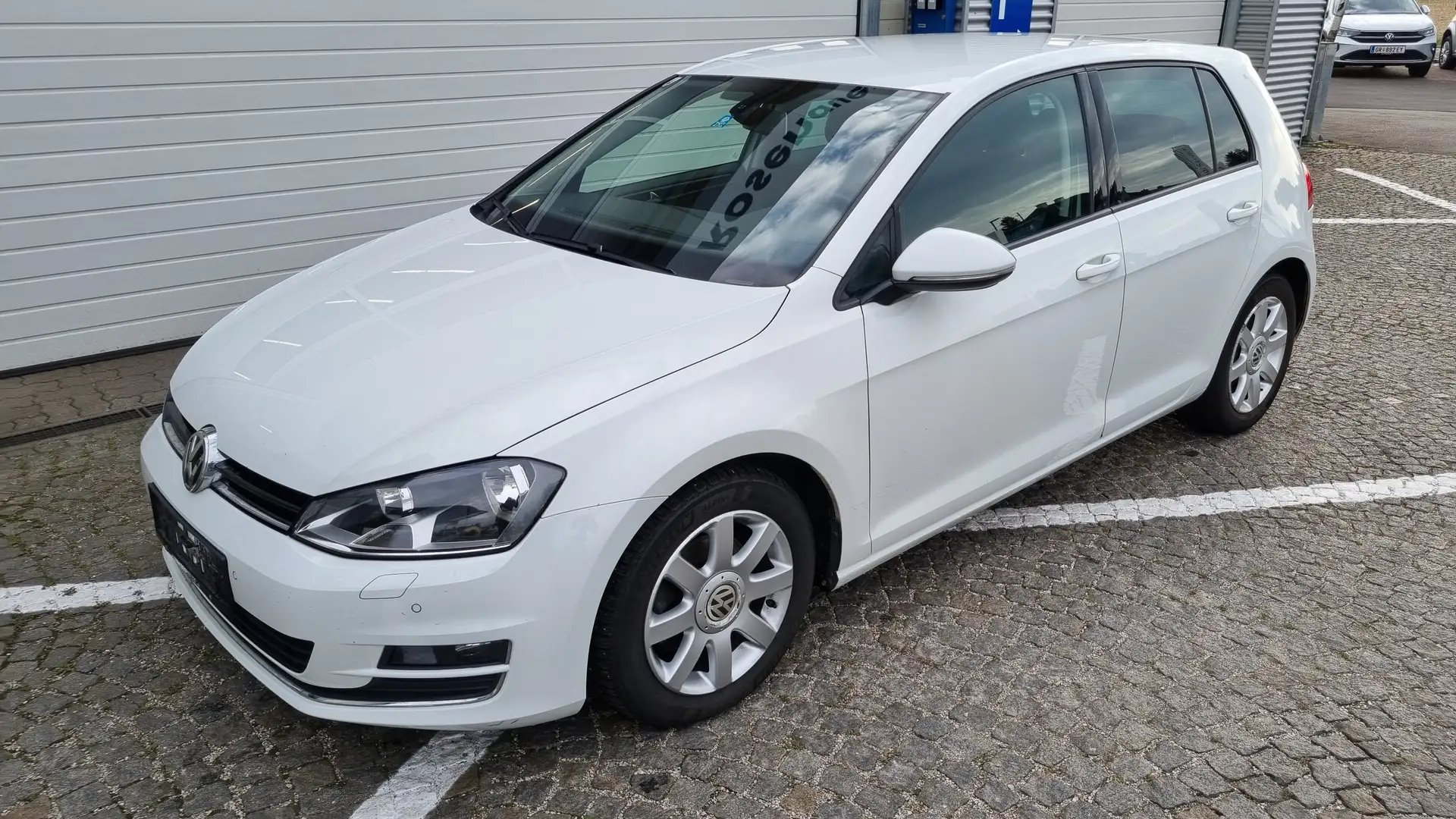 Volkswagen Golf Highline 1,6 BMT TDI DPF 4Motion Weiß - 1