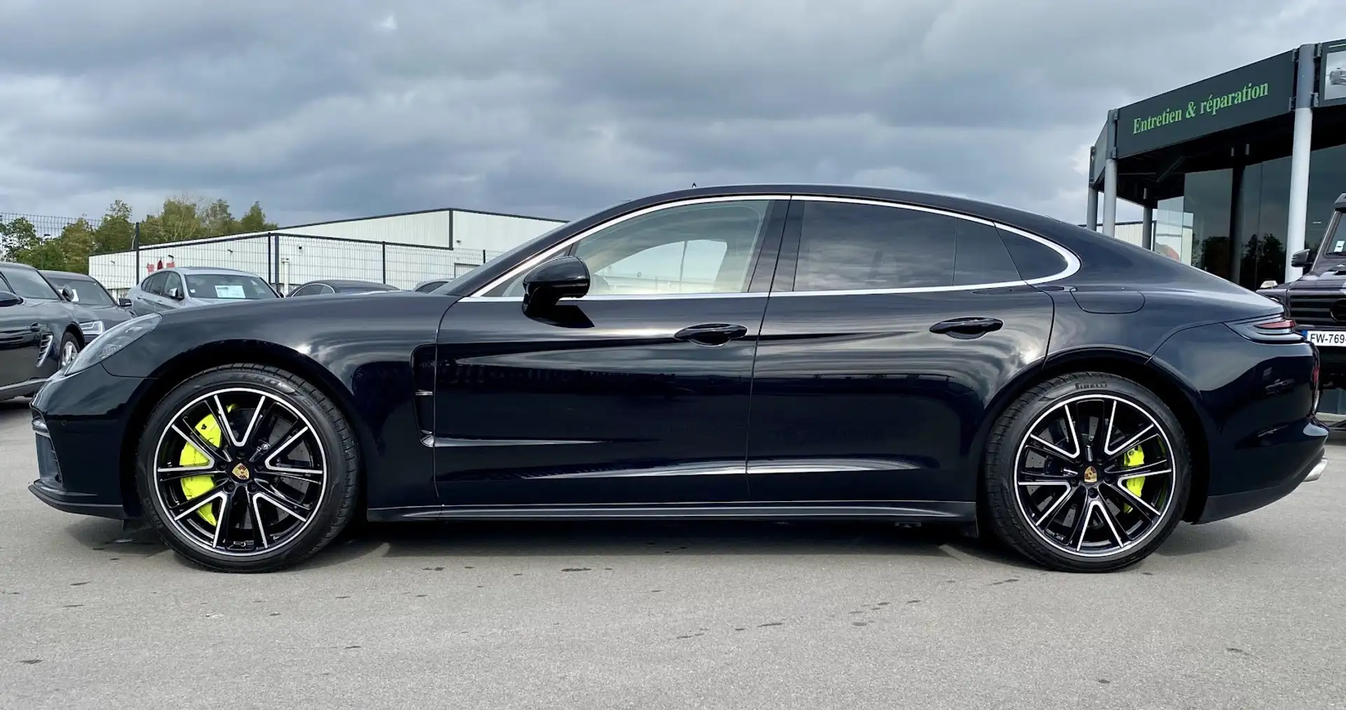 Porsche Panamera Turbo S E-Hybrid / V8 4.0l 680 CH BVA 8 / Zwart - 2