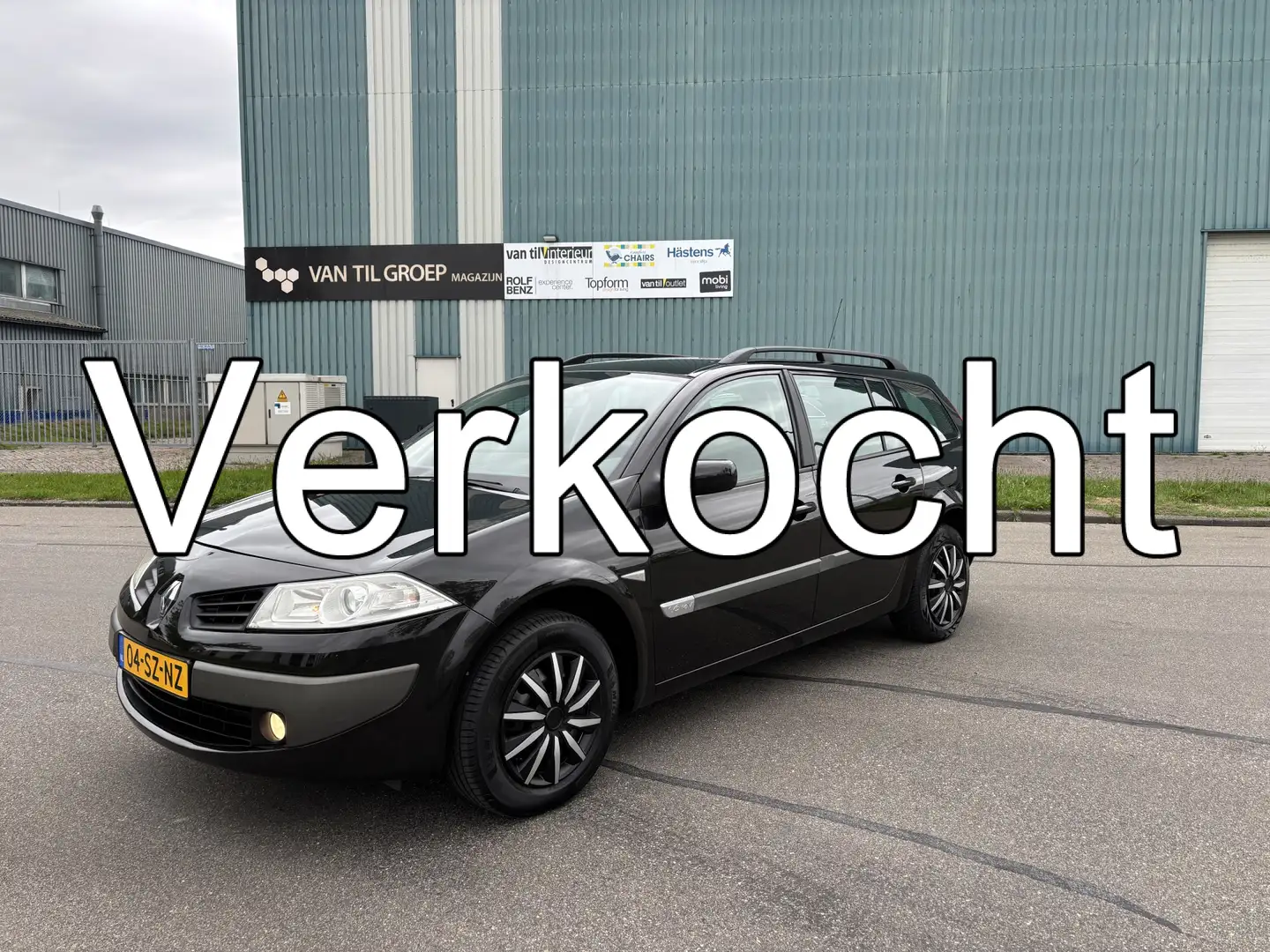 Renault Megane Grand Tour 1.6-16V Expression 112 PK. Net distribu Zwart - 1