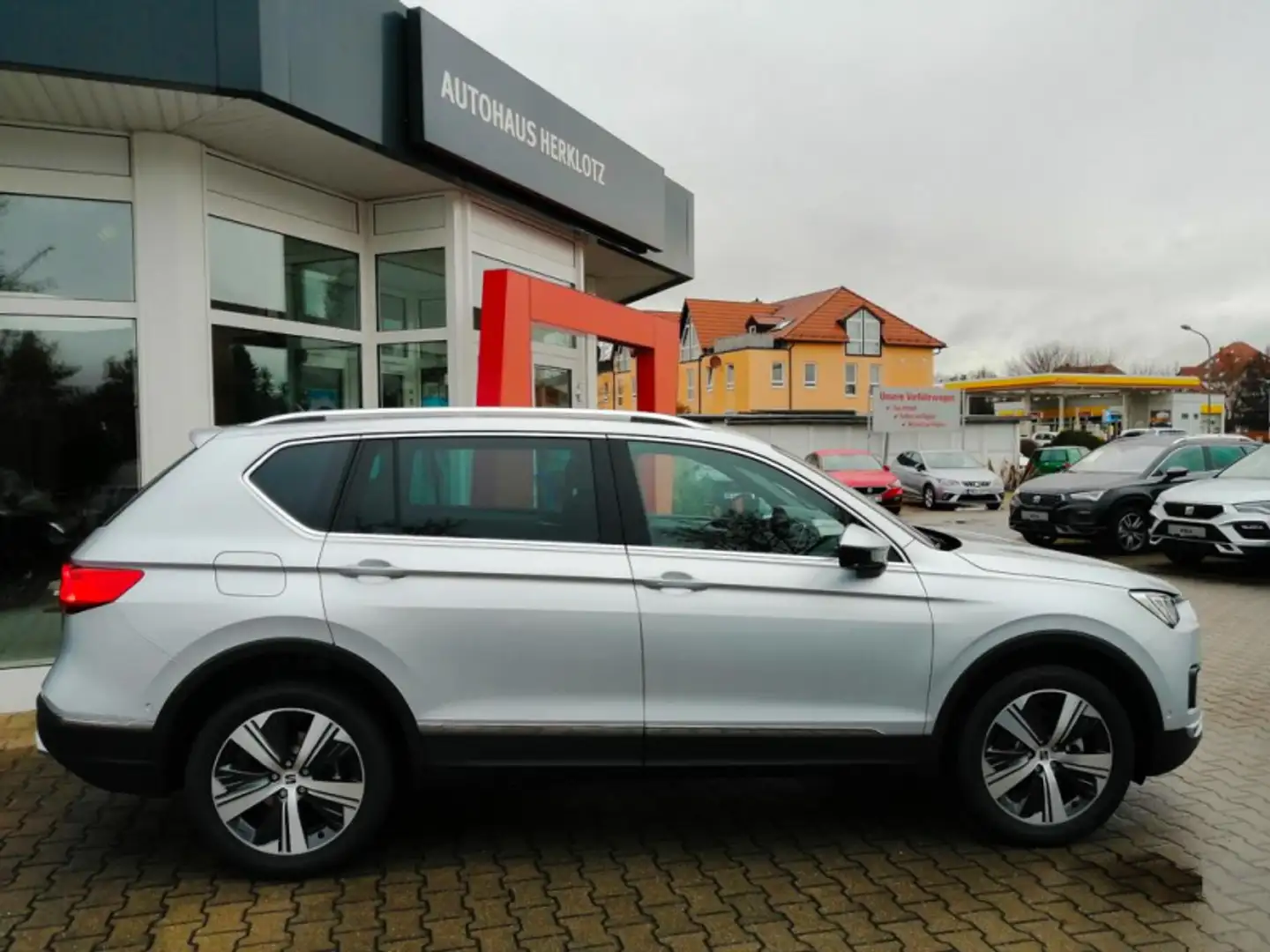 SEAT Tarraco Tarraco 2.0 TDI 110 kW / 150 PS DSG AUTOMATIK XPER Silber - 2