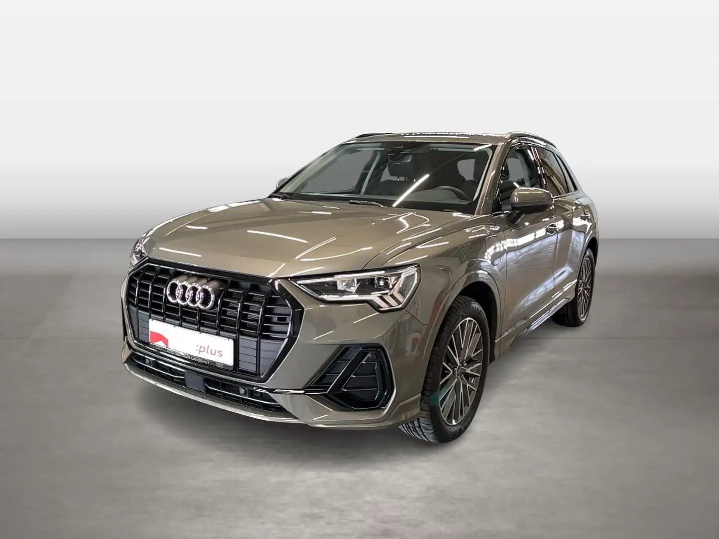 Audi Q3 45 TFSI e S tronic S line FLA ACC AHK SpurH Szürke - 2