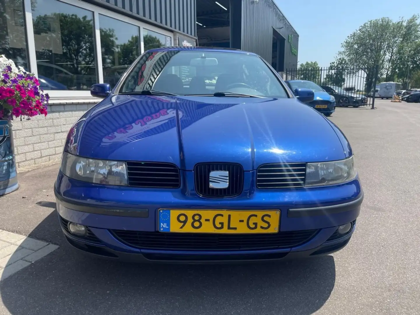 SEAT Leon 1.8-20VT SPORT Bleu - 2
