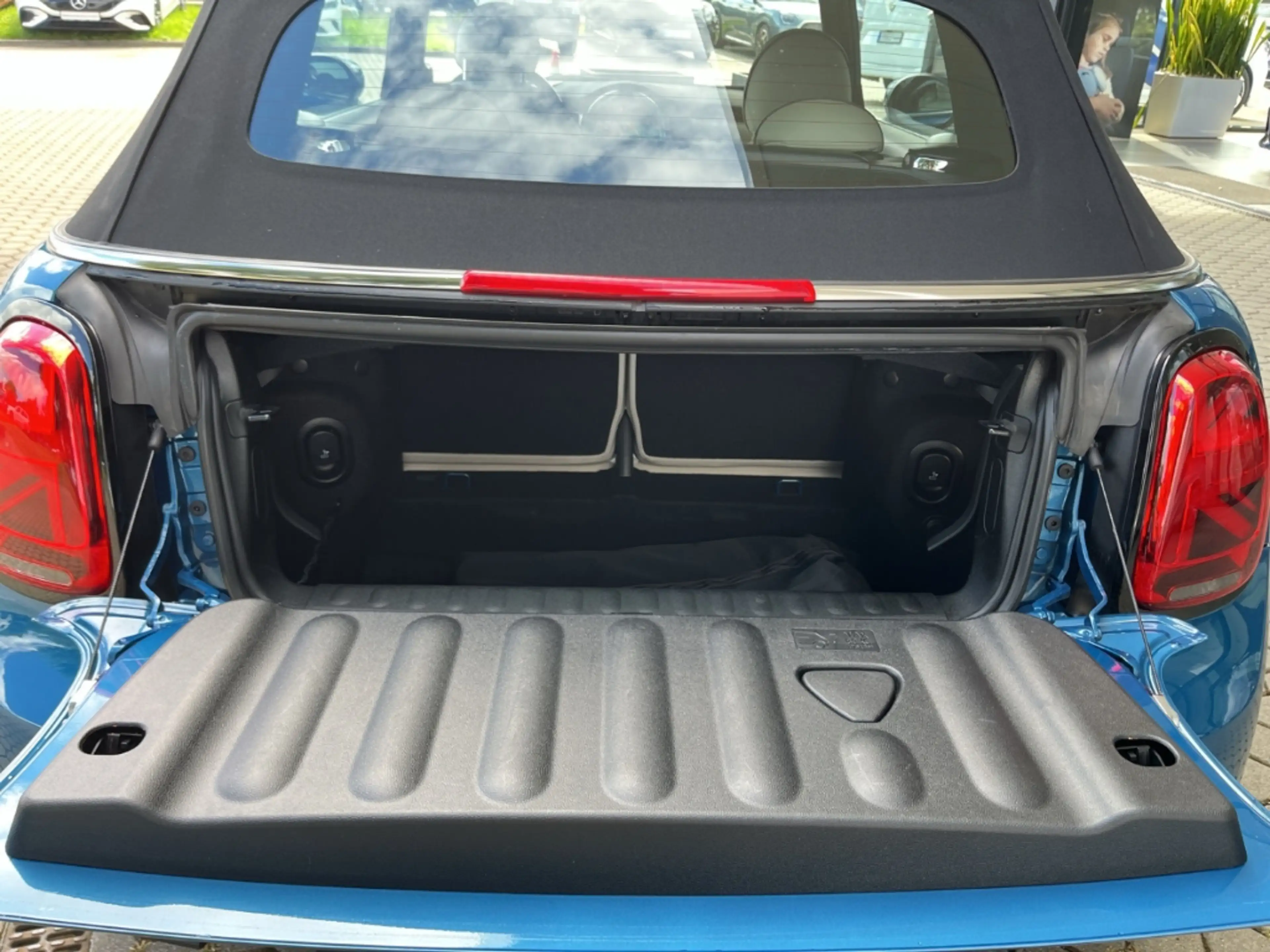 MINI Cooper Cabrio Yours Trim/HarmanKardon/LED/Leder — photo 15