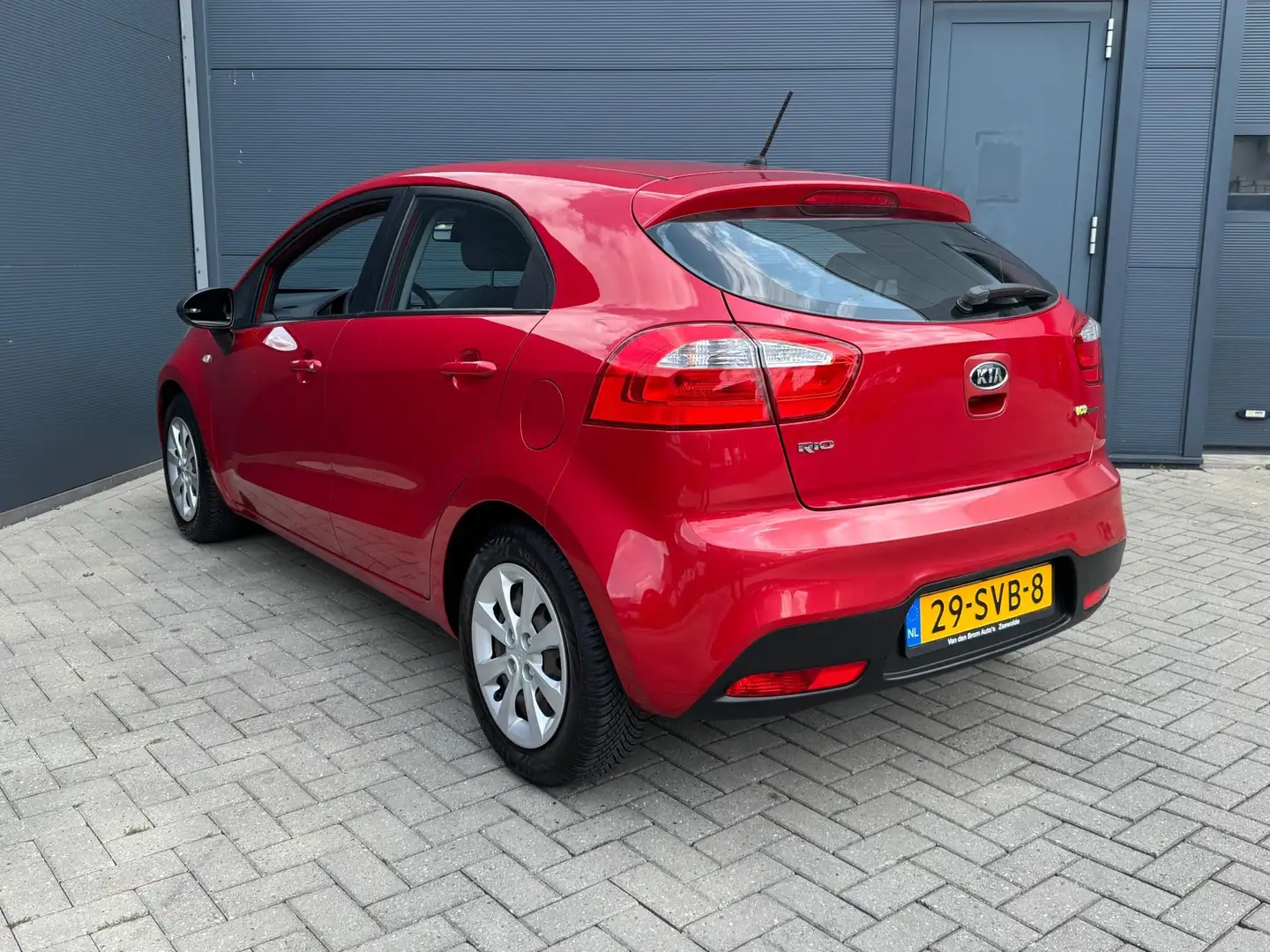 Kia Rio 1.2 CVVT Comfort Pack Rot - 2