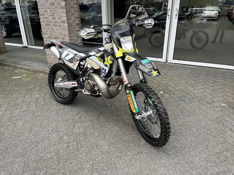 Husqvarna TE 250 - foto 2