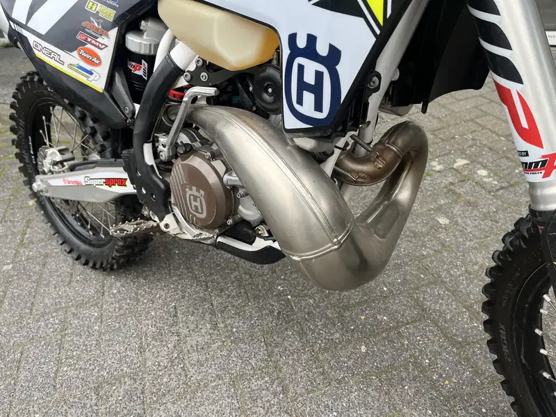 Husqvarna TE 250 - foto 3