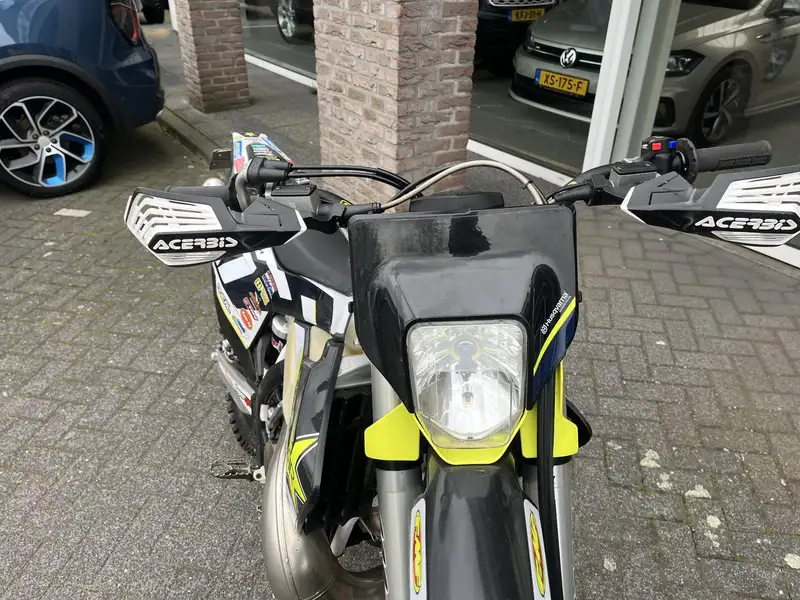 Husqvarna TE 250 - foto 4