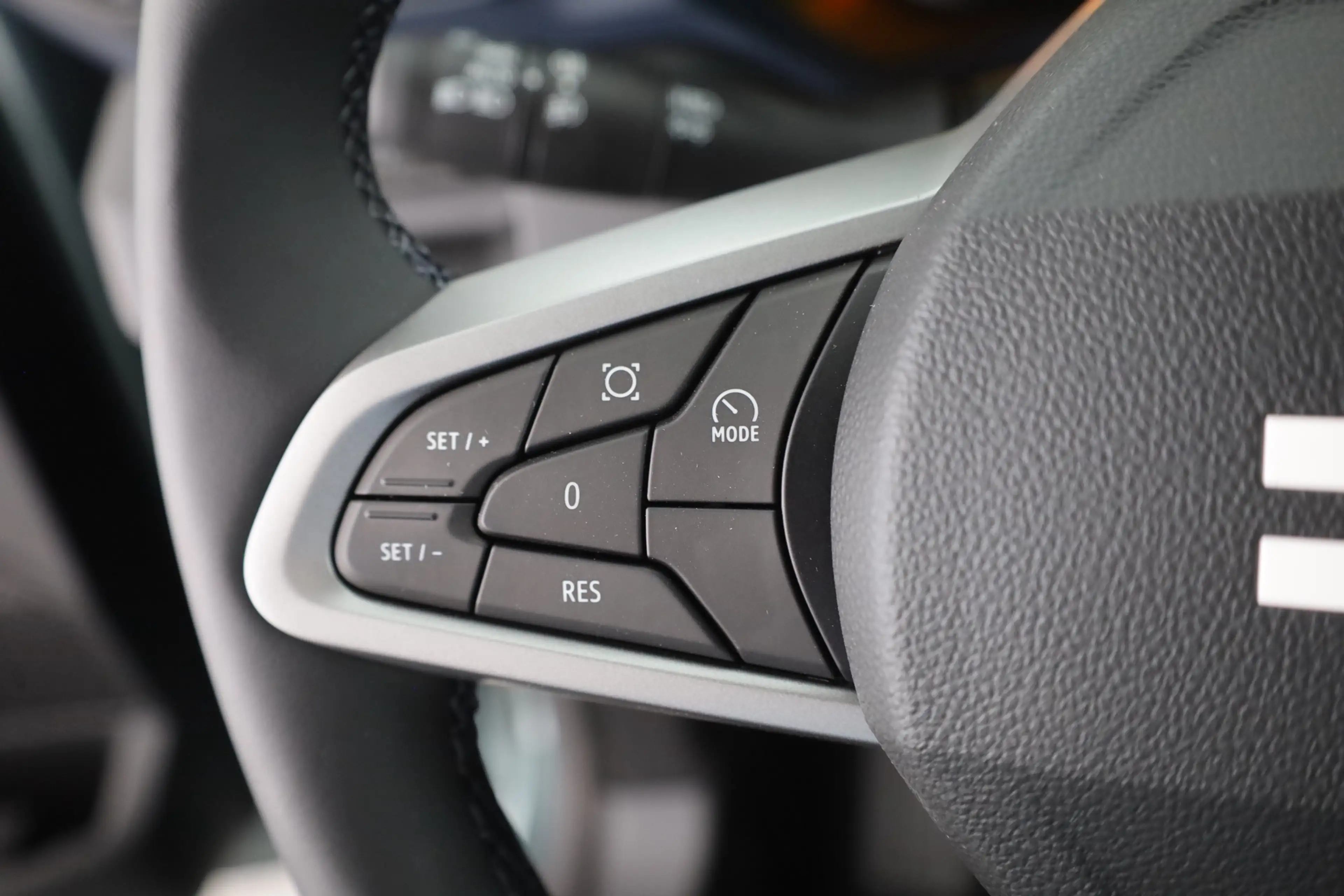 Dacia Duster Journey TCe 130 LED Kamera — photo 16