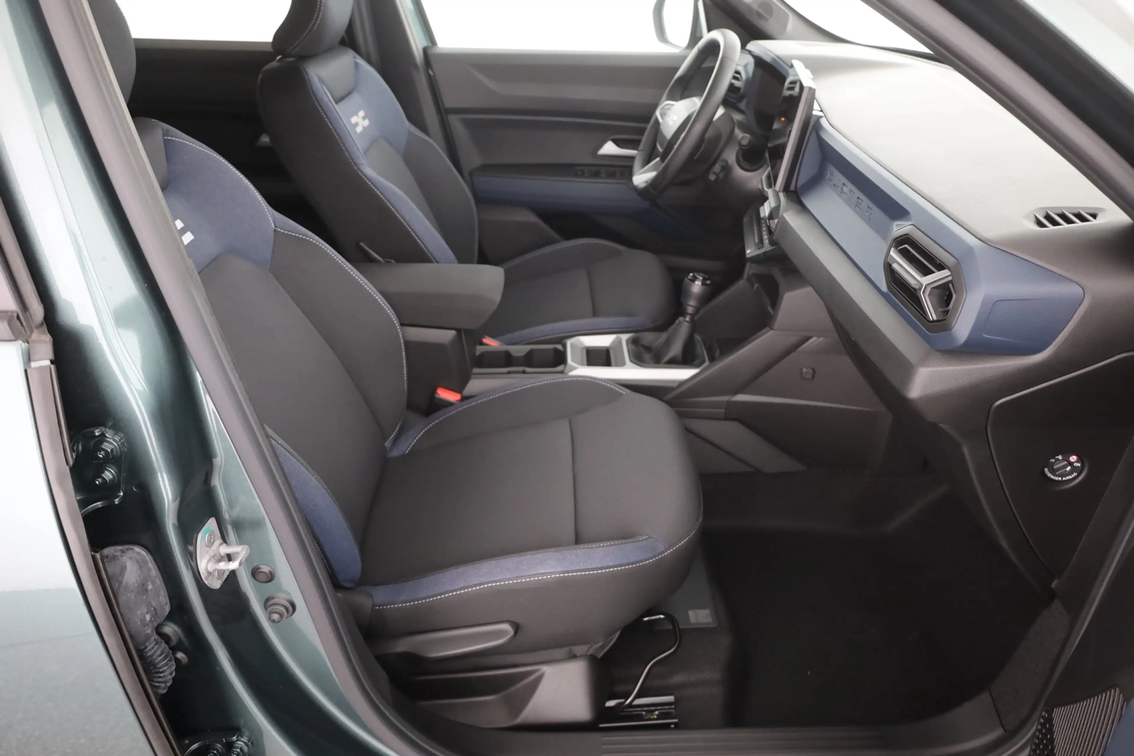 Dacia Duster Journey TCe 130 LED Kamera — photo 24