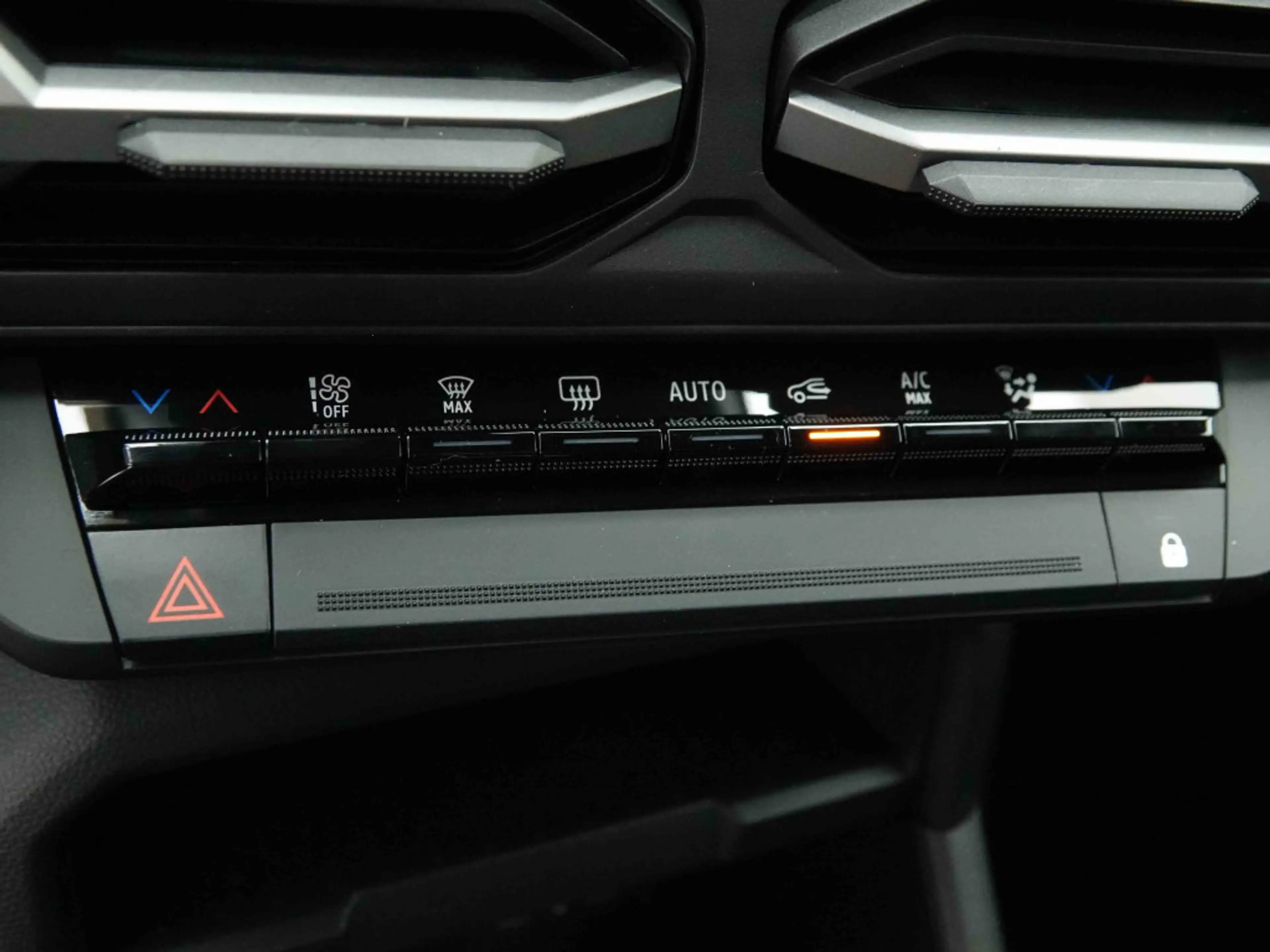 Dacia Bigster 1.2 TCe 140 MHEV Journey | GPS — photo 14