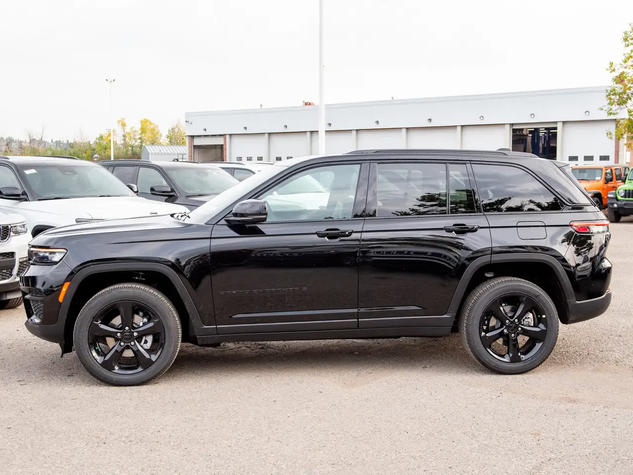 Jeep Grand Cherokee снимка Jeep Grand Cherokee